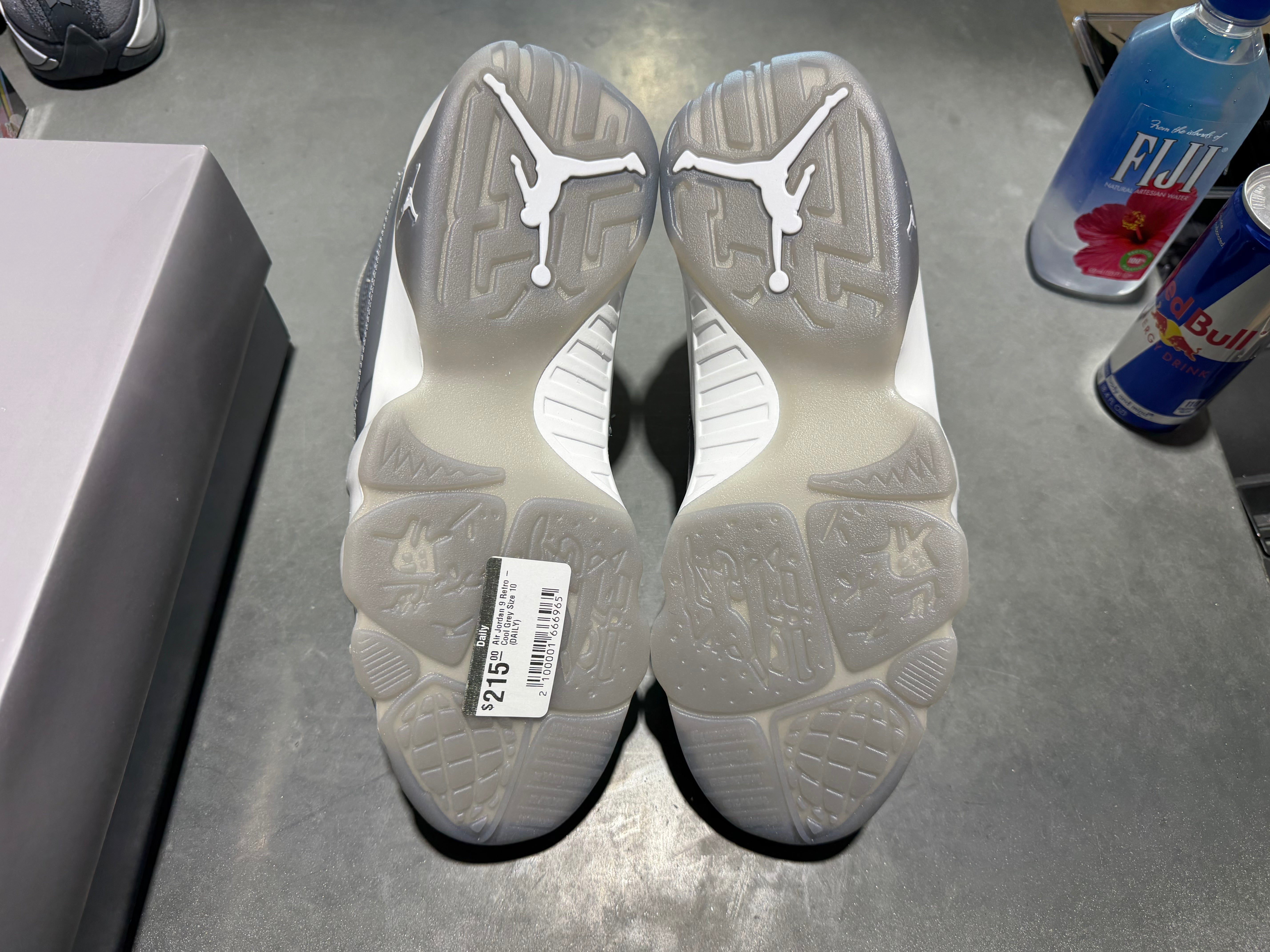 Air Jordan 9 Retro - Cool Grey Size 10
