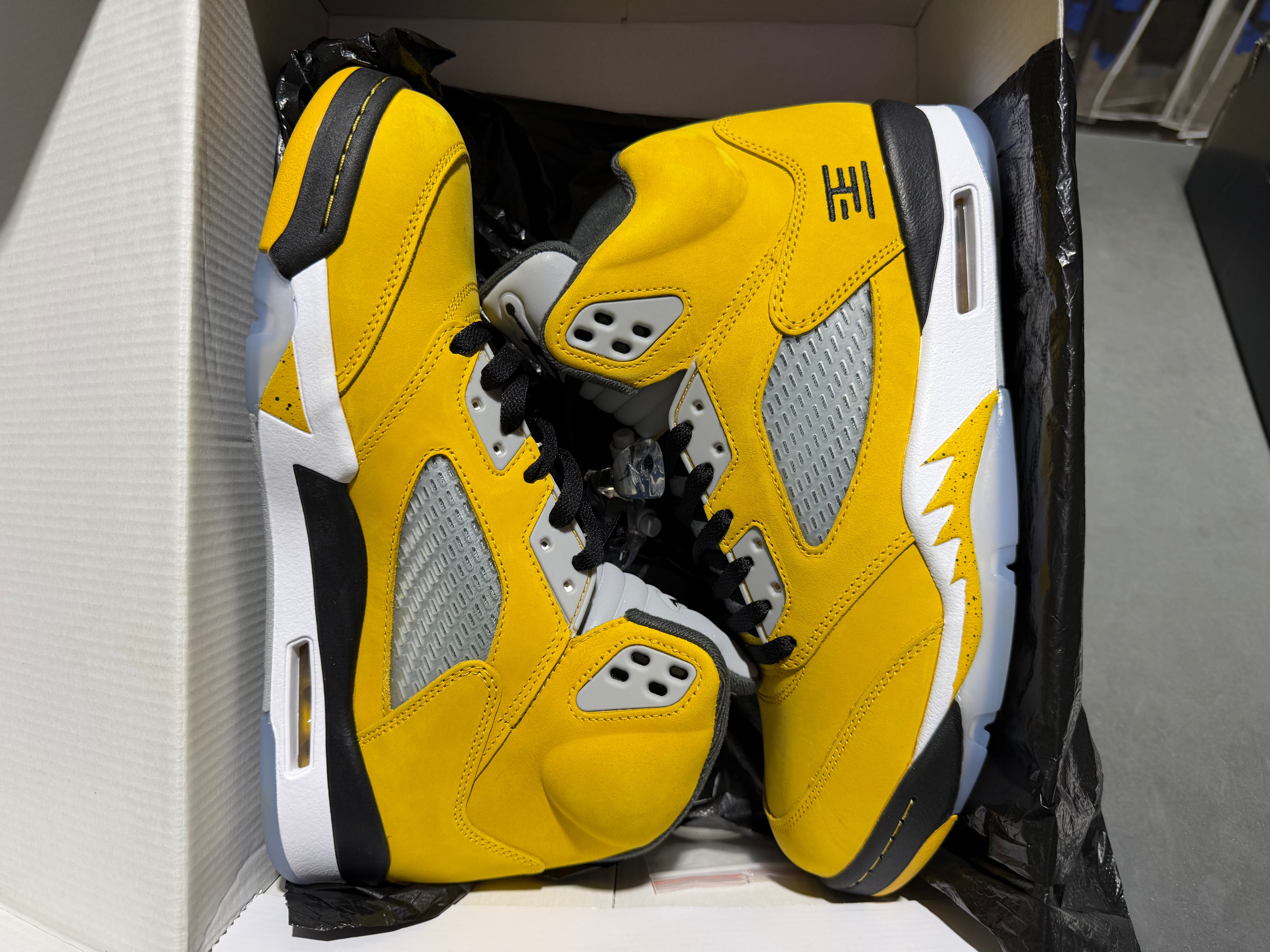 Air Jordan 5 Retro - Tokyo T23 2025 Size 10.5