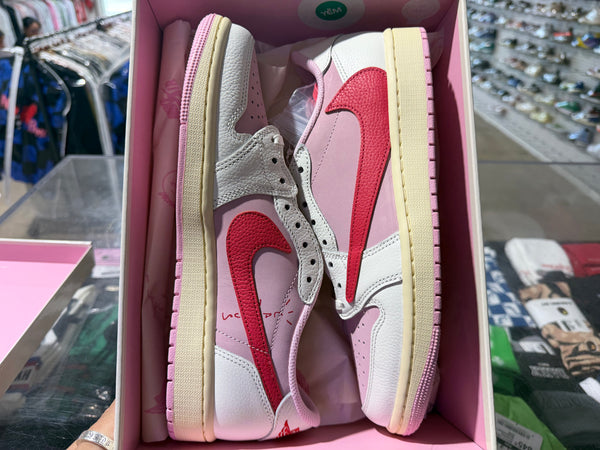 Air Jordan 1 Low OG SP - Travis Scott/Tropical Pink Size 9