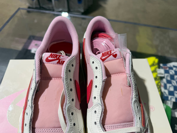 Air Jordan 1 Low OG SP - Travis Scott/Tropical Pink Size 9