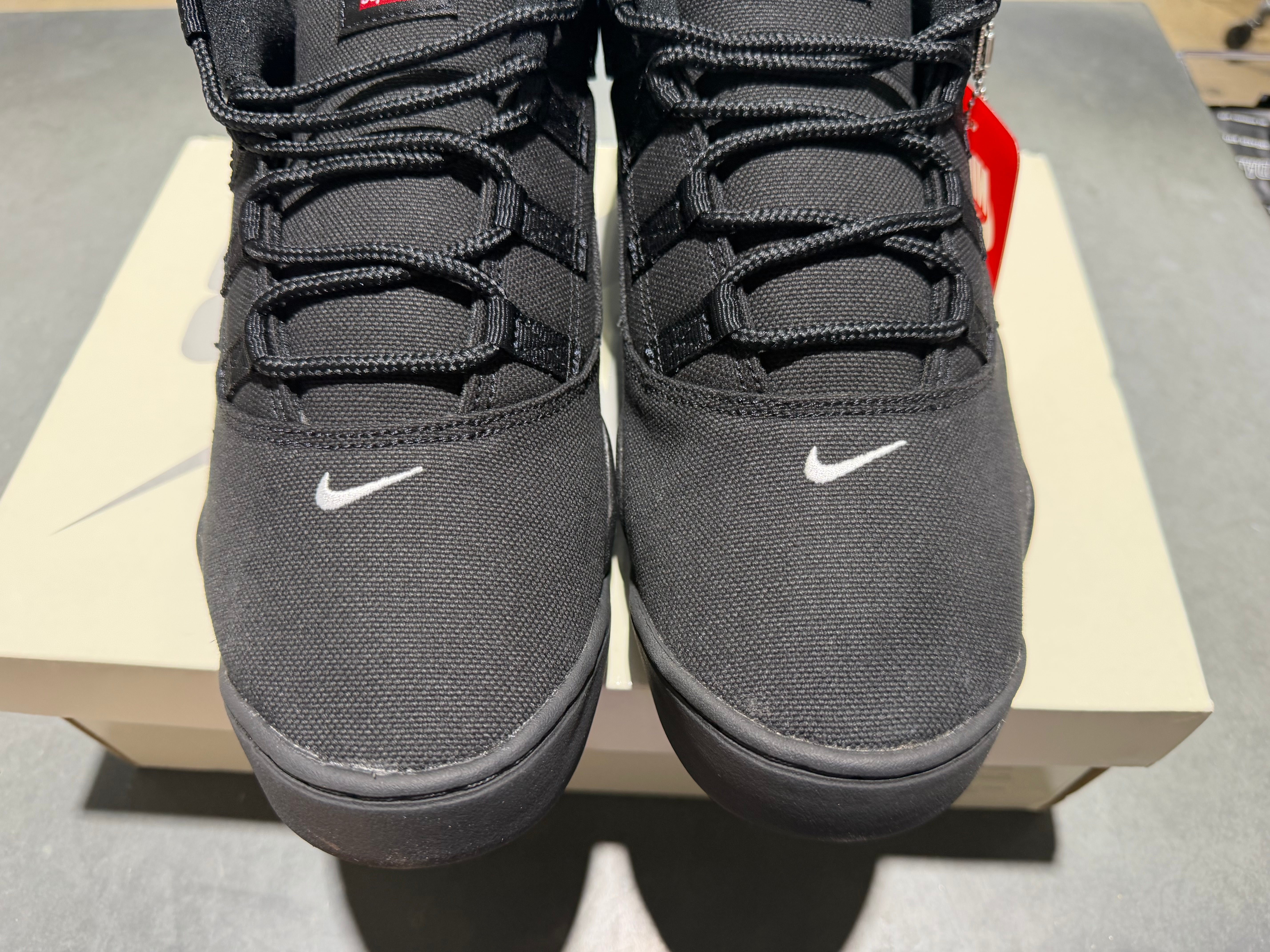 Nike SB x  Supreme Darwin  Low - Black Size 12