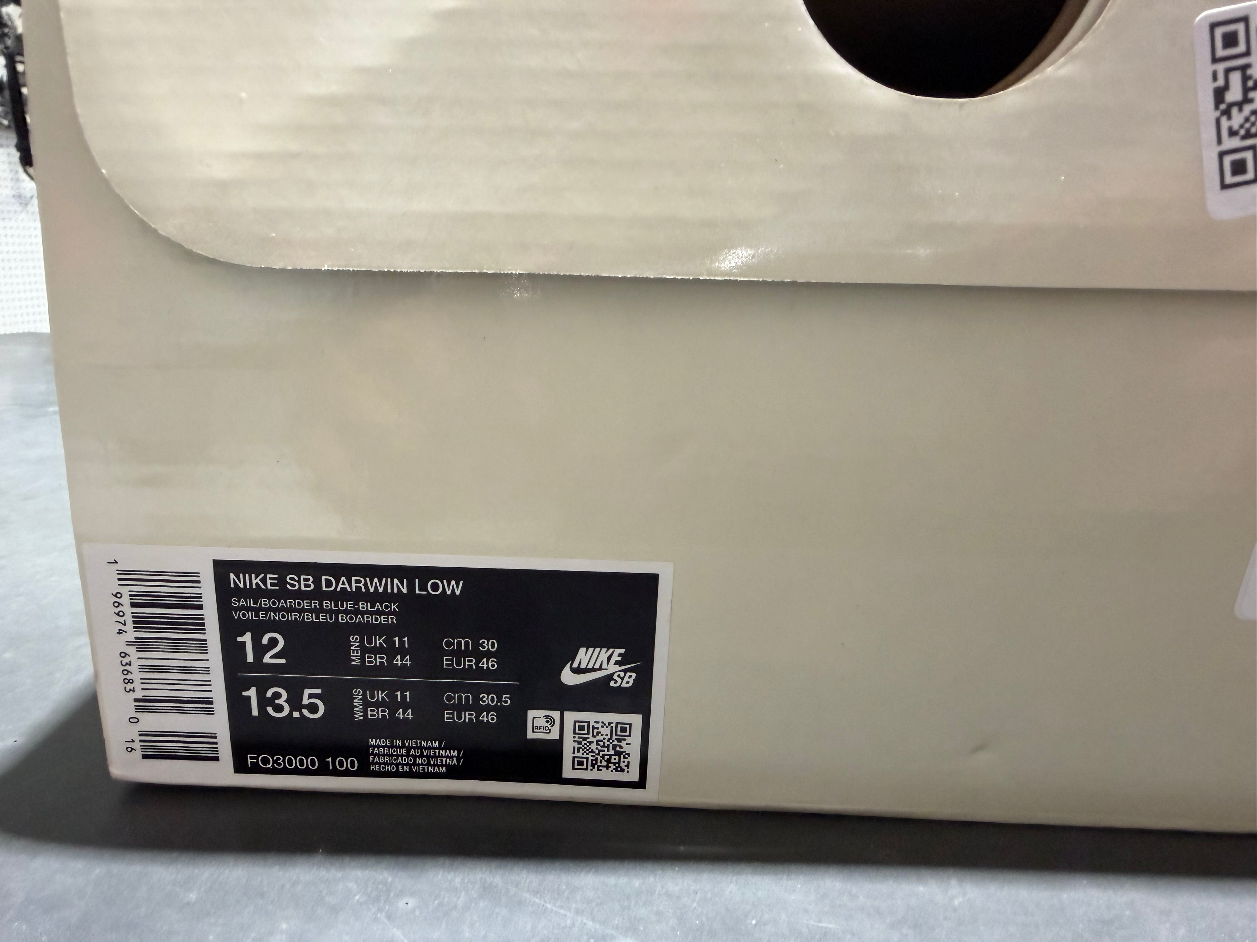 Nike SB x Supreme Darwin Low - Sail Size 12