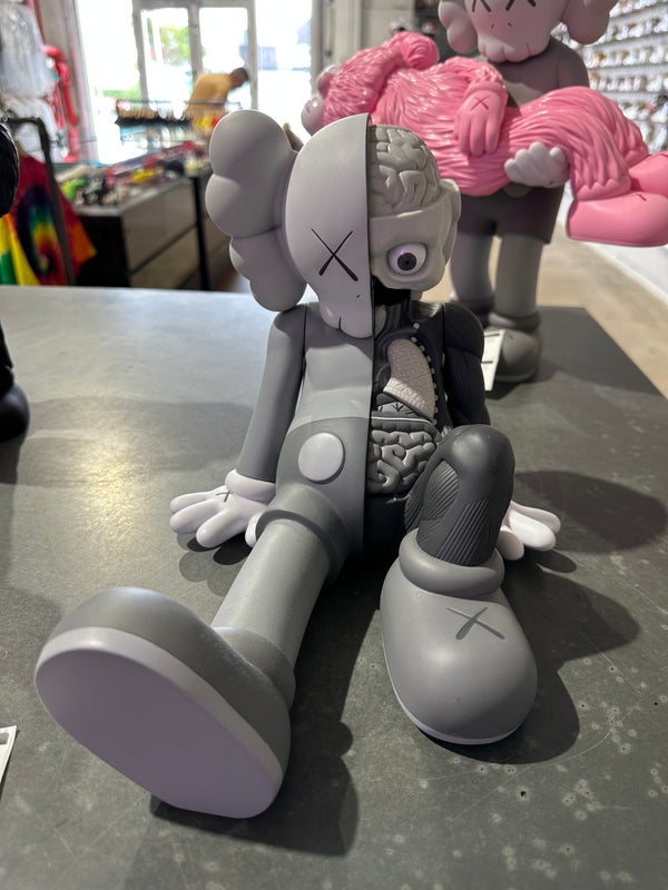 DISPLAYED 2013 Kaws Resting Place Vinyl Figure - Grey