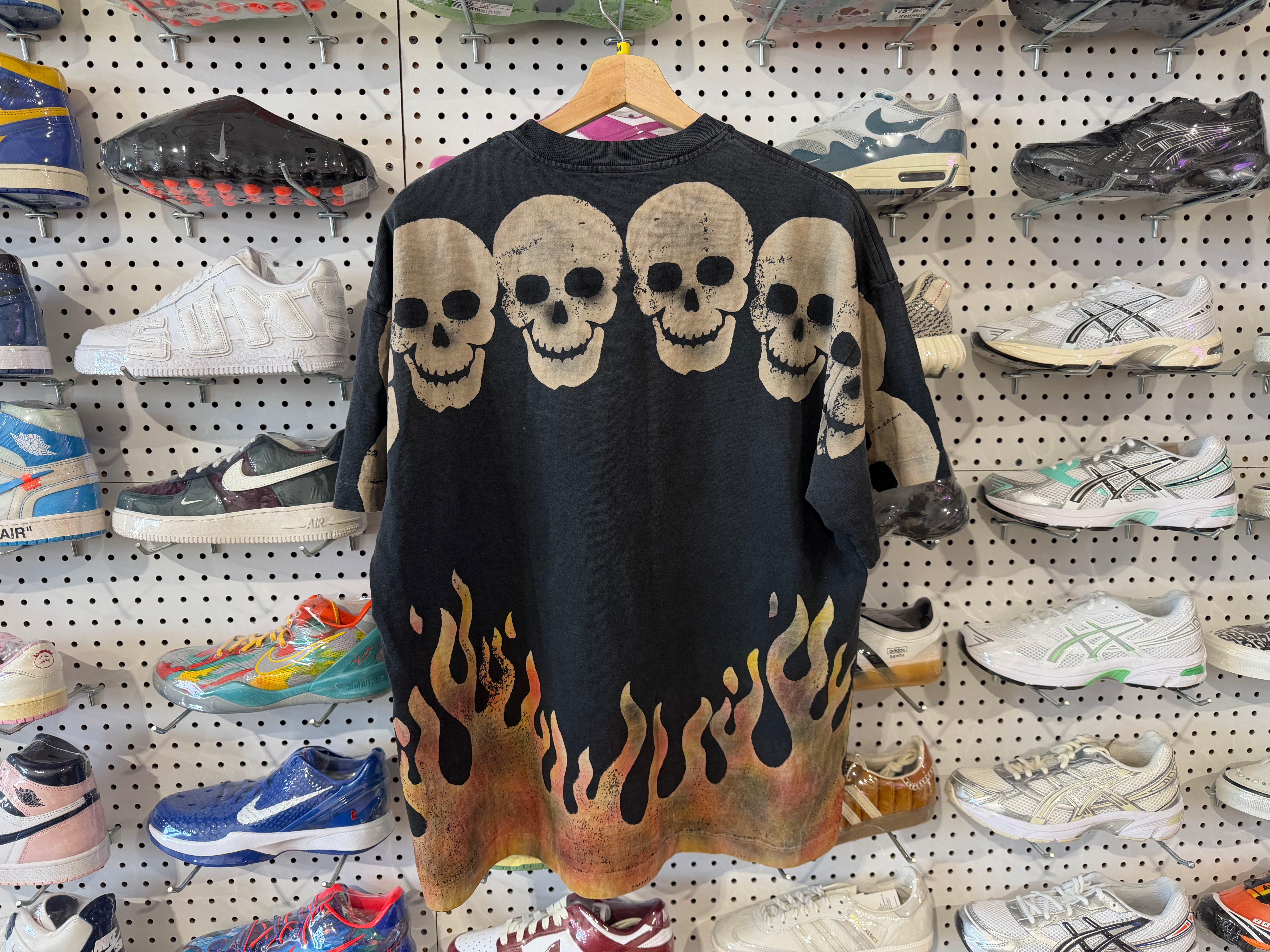 USED Satoshi Nakamoto Lost Boys Skull Tee - Black Size M