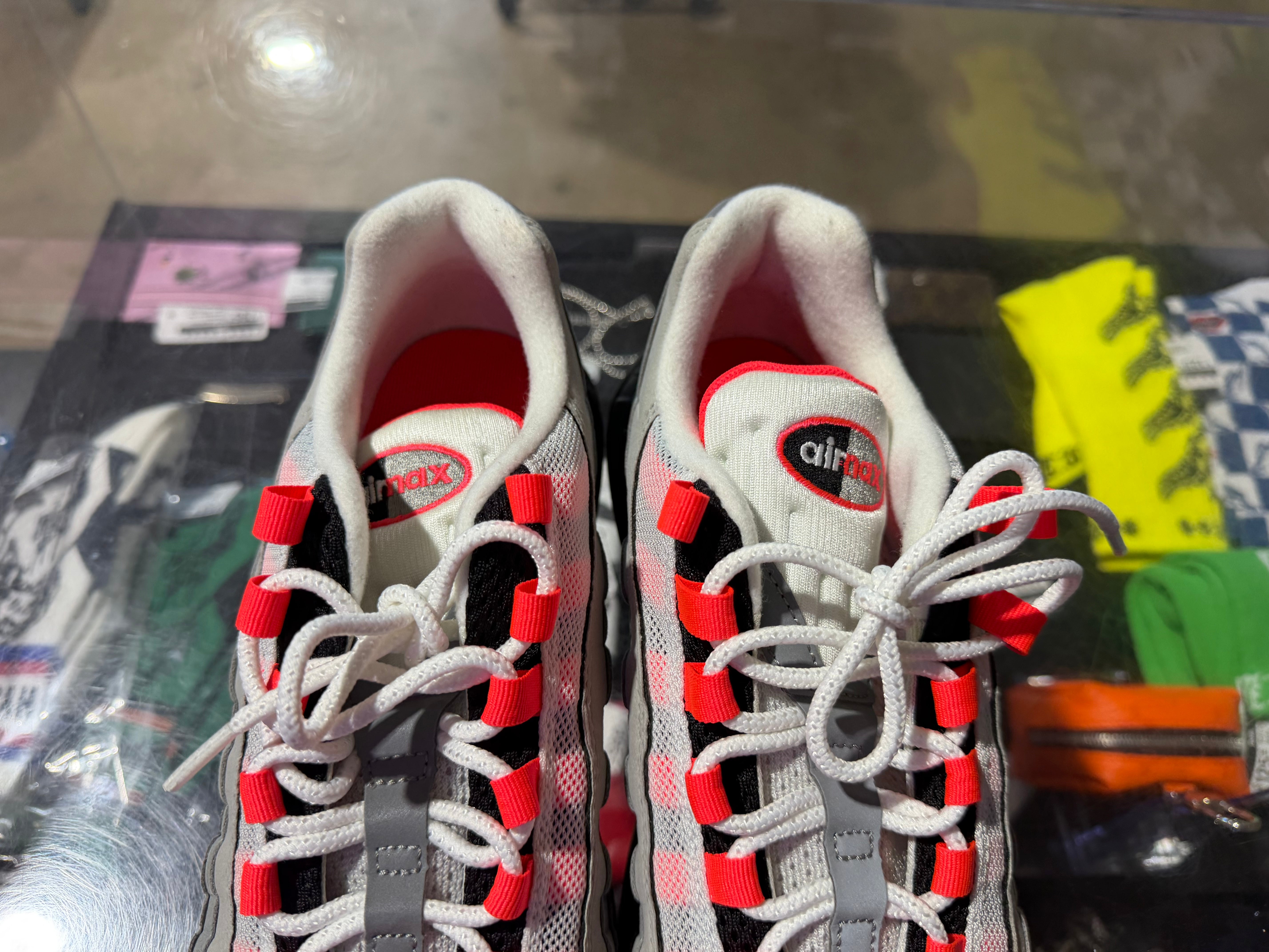 Nike Air Max 95 OG - Solar Red 2018 Size 9