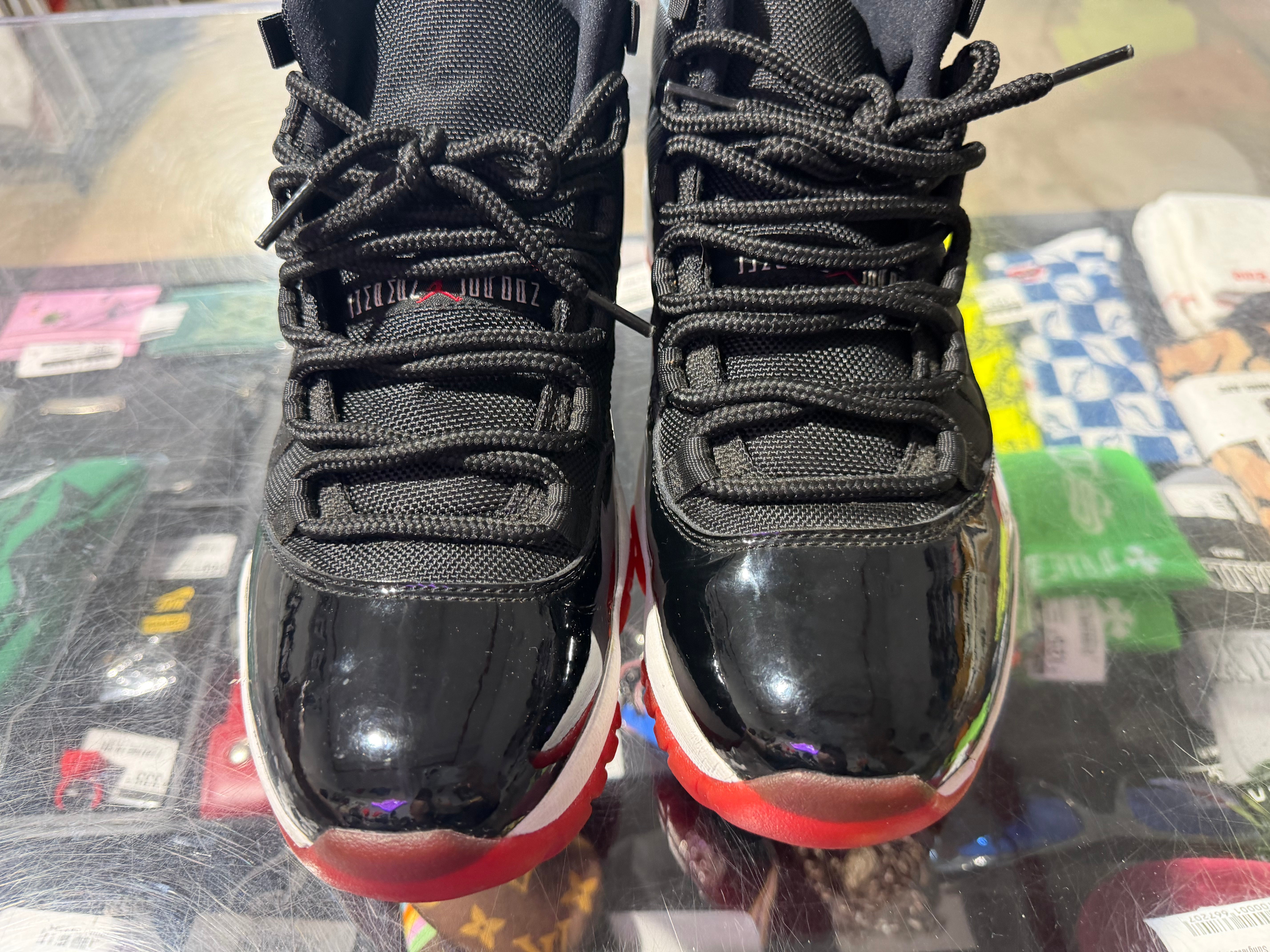 Air Jordan 11 Retro - Bred Size 9.5