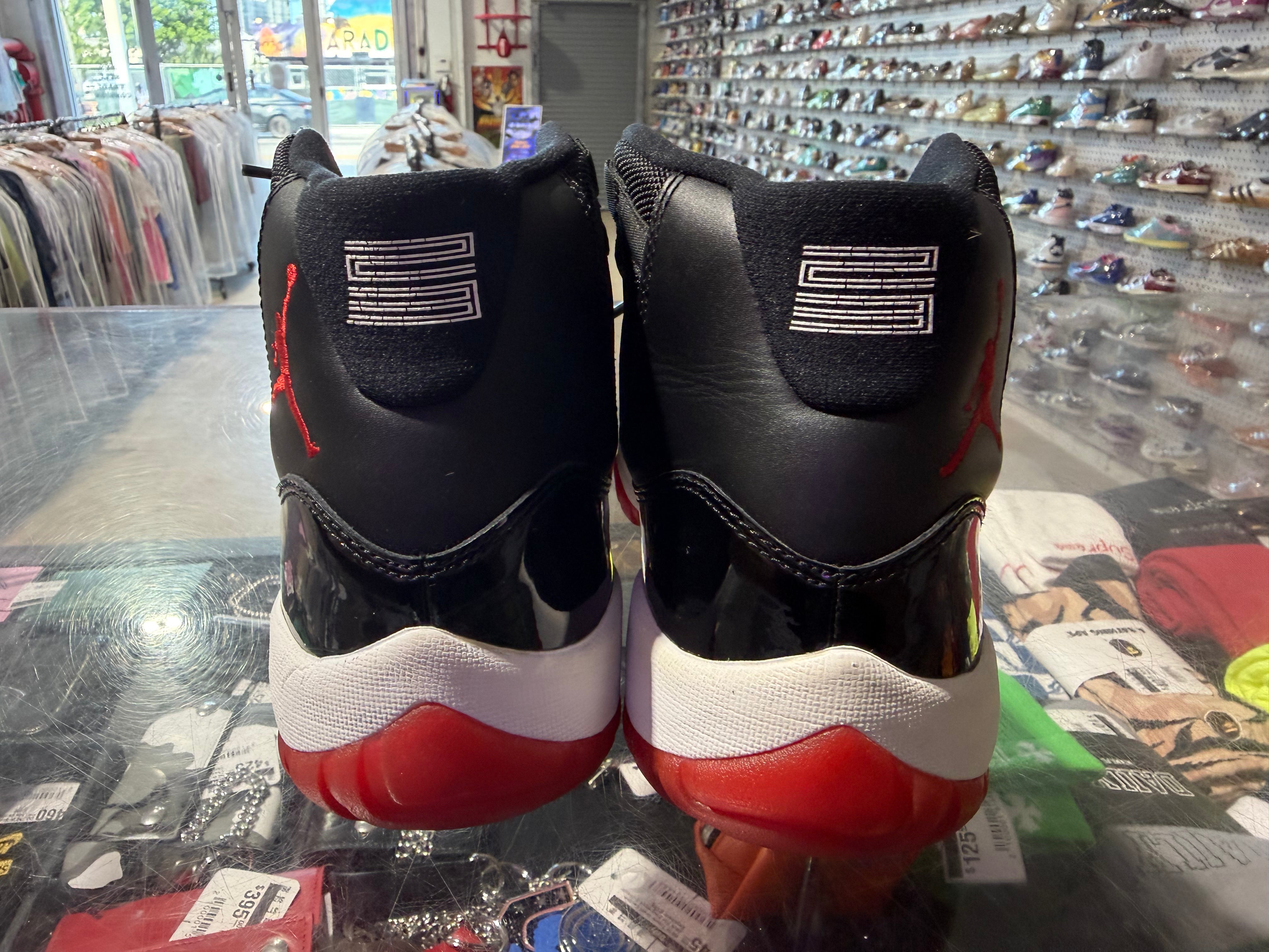 Air Jordan 11 Retro - Bred Size 9.5