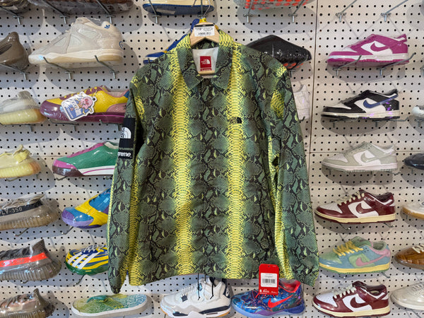 Supreme The North Face Snakeskin Taped Seam Coaches Jacket - Green Size M