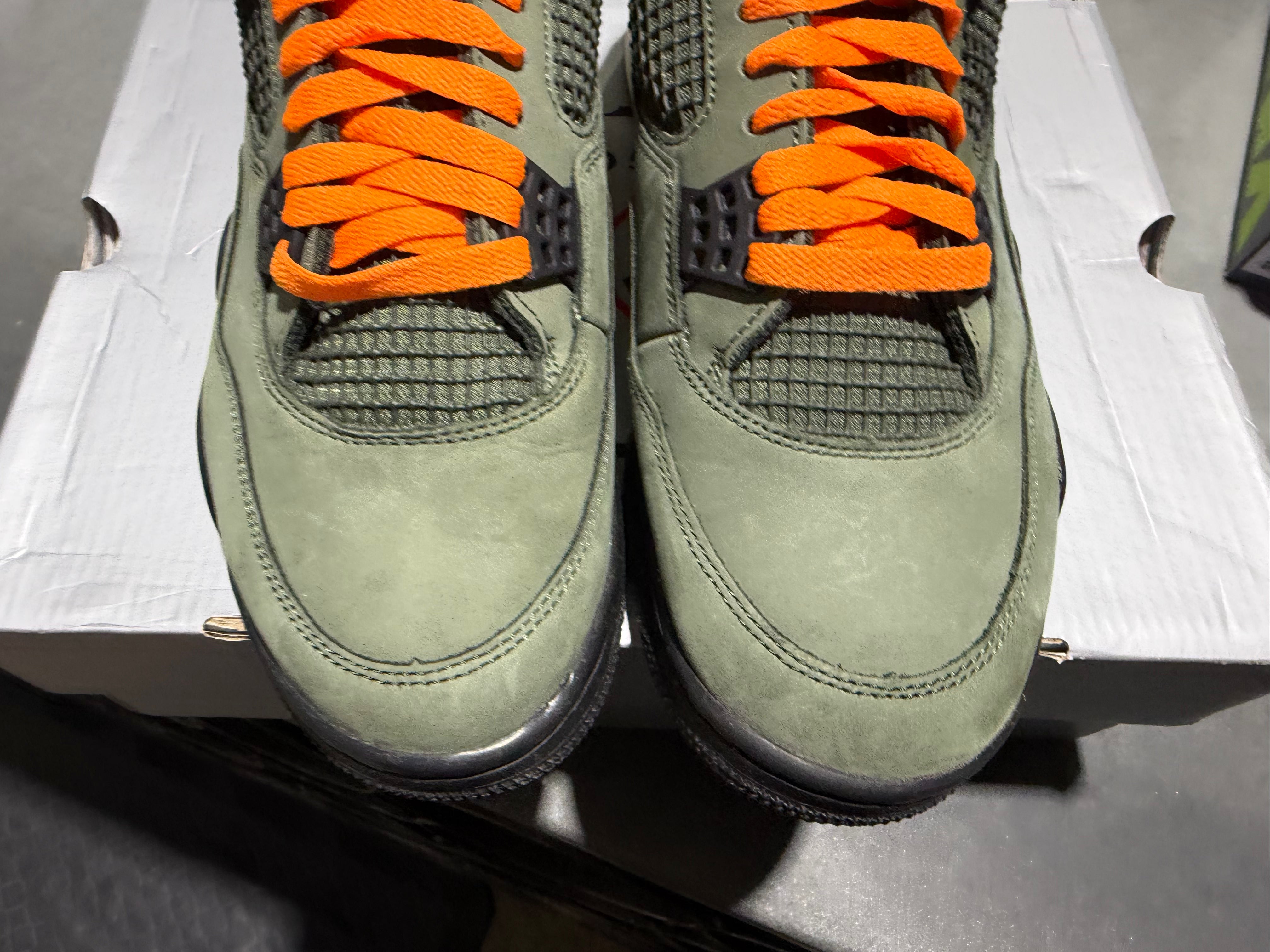 Air Jordan 4 Retro OG SP - Undefeated Size 10