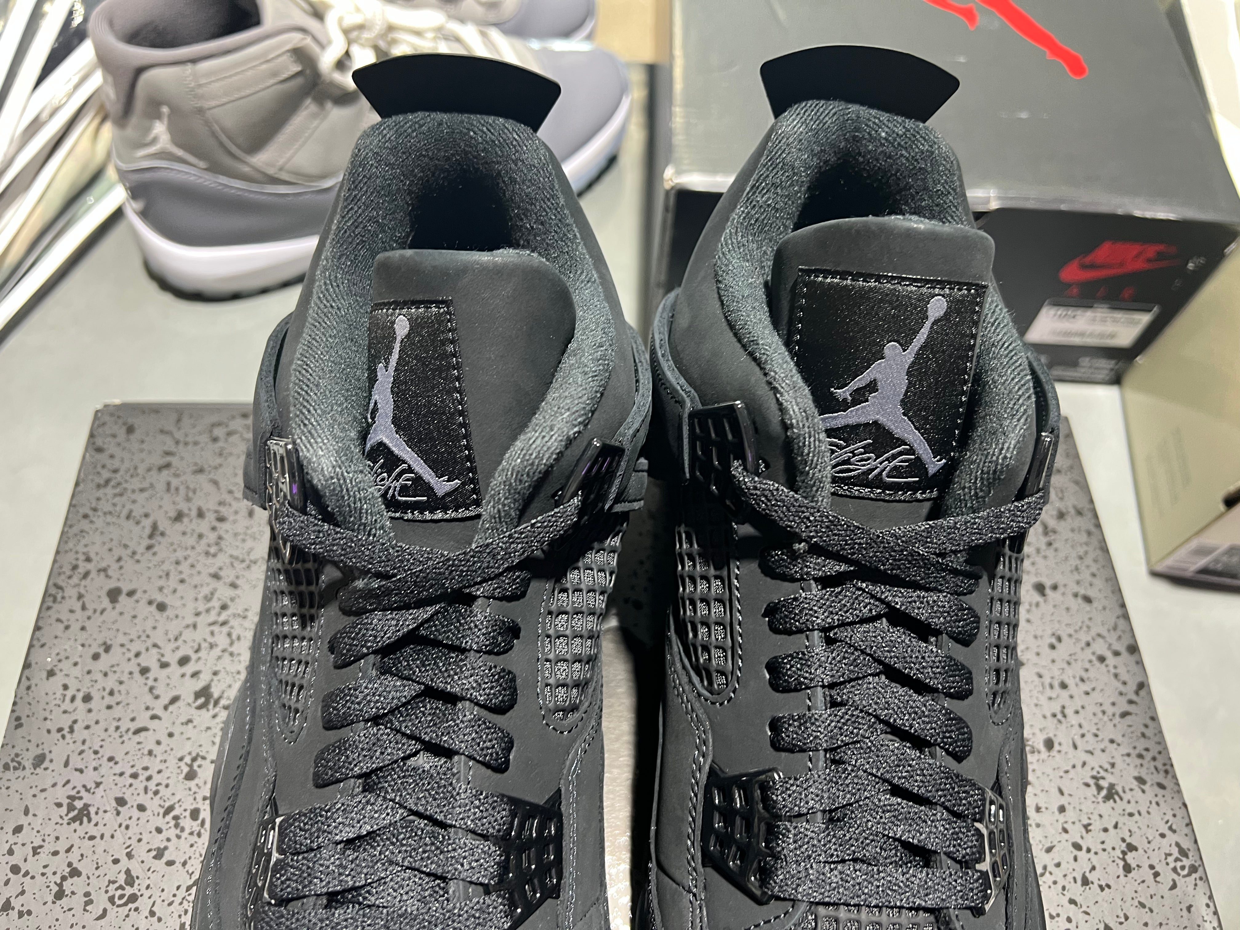 Air Jordan 4 Retro - Black Cat 2025 Size 11.5