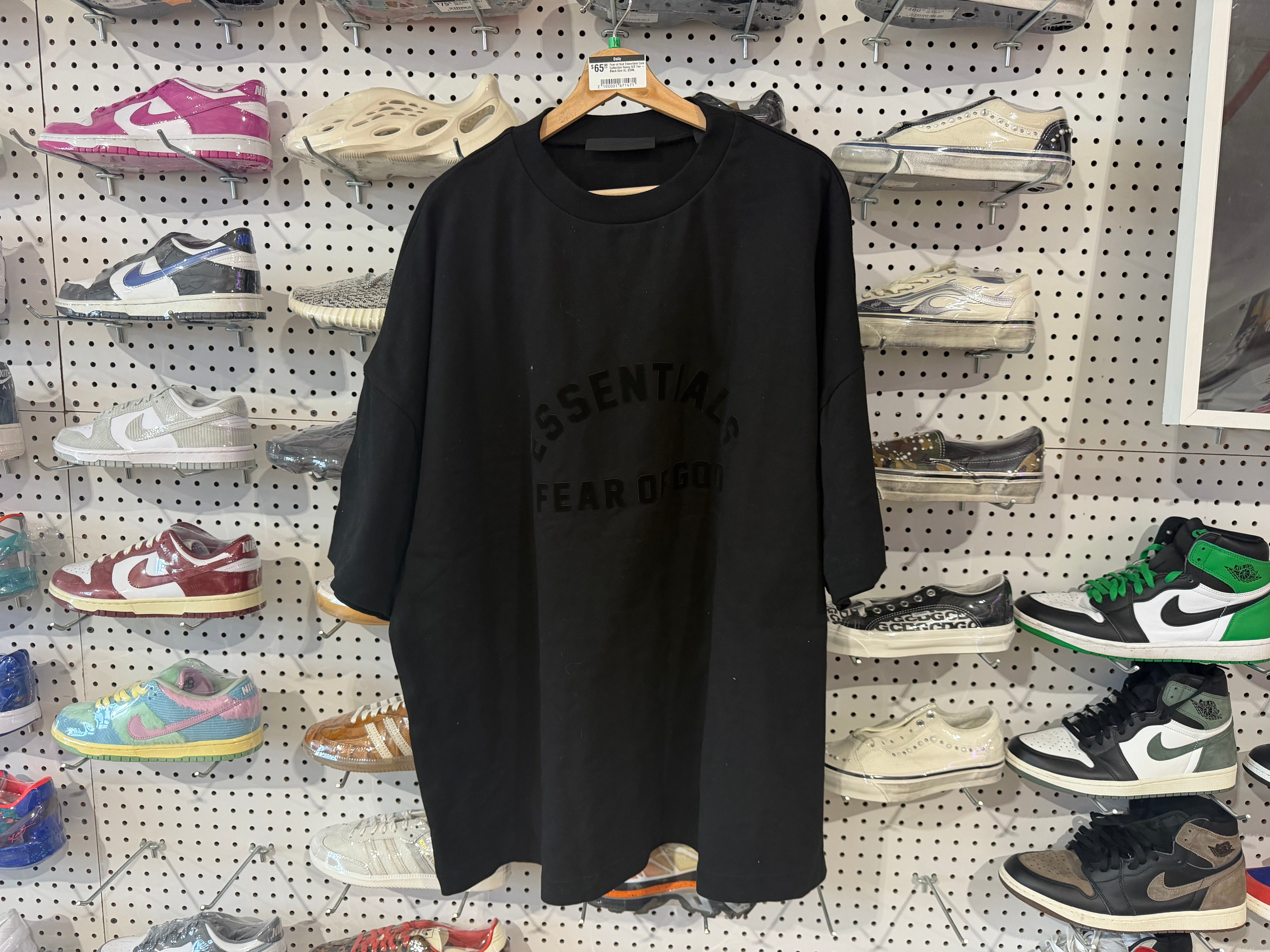 Fear of God Essentials Core Collection Heavy S/S Tee - Black Size XL