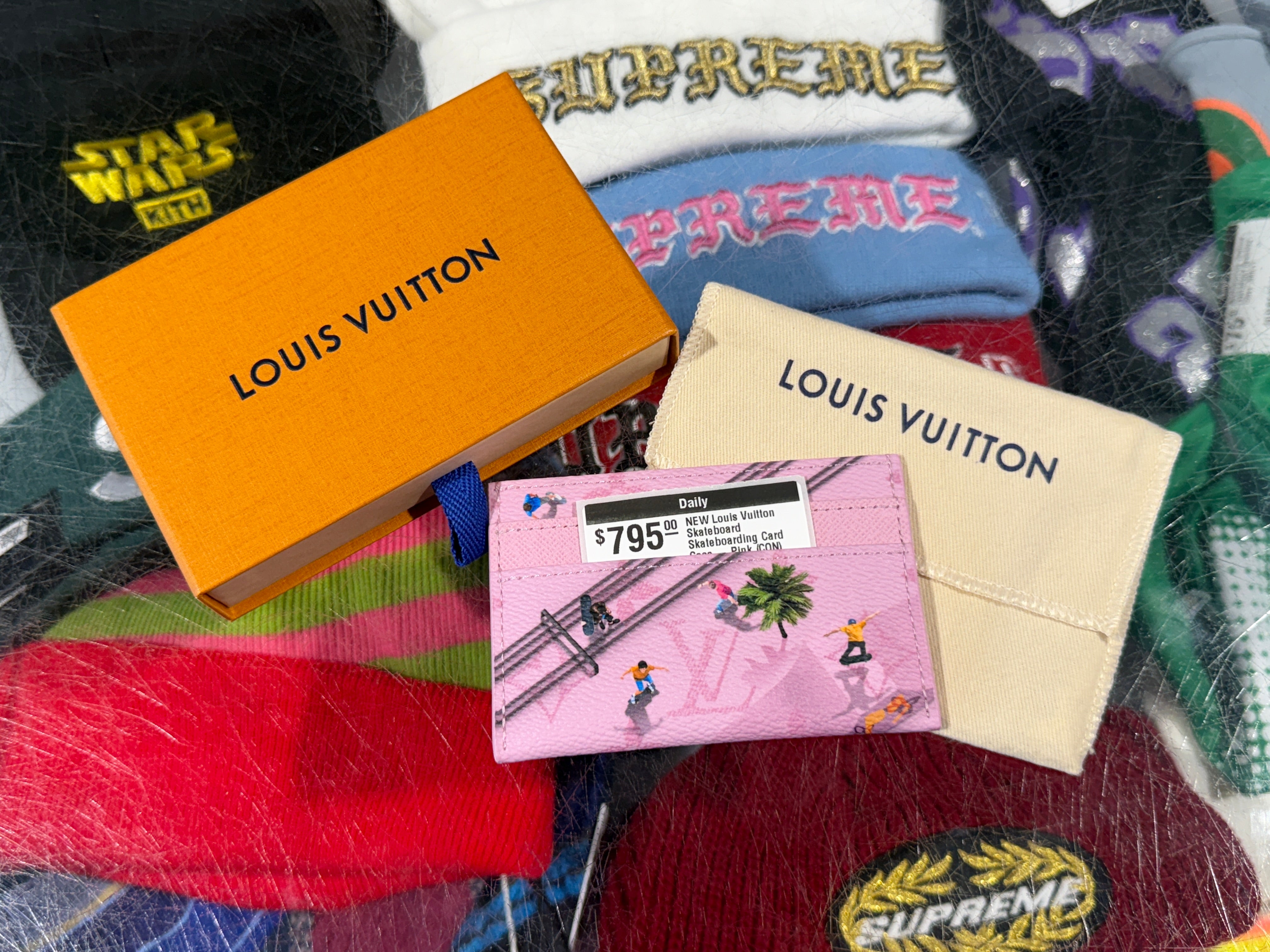 NEW Louis Vuitton Skateboard Skateboarding Card Case - Pink