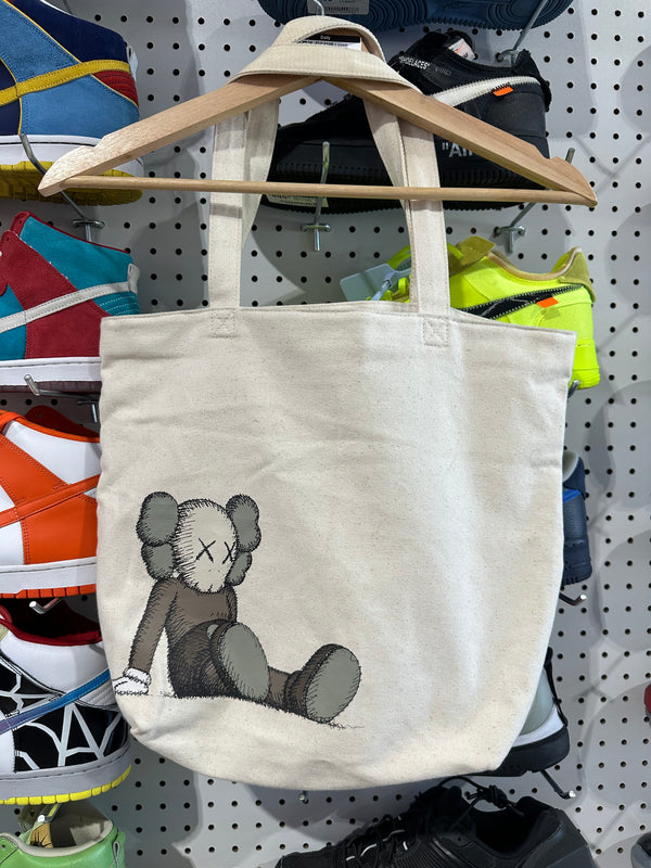 NEW KAWS x Uniqlo Holiday Tote