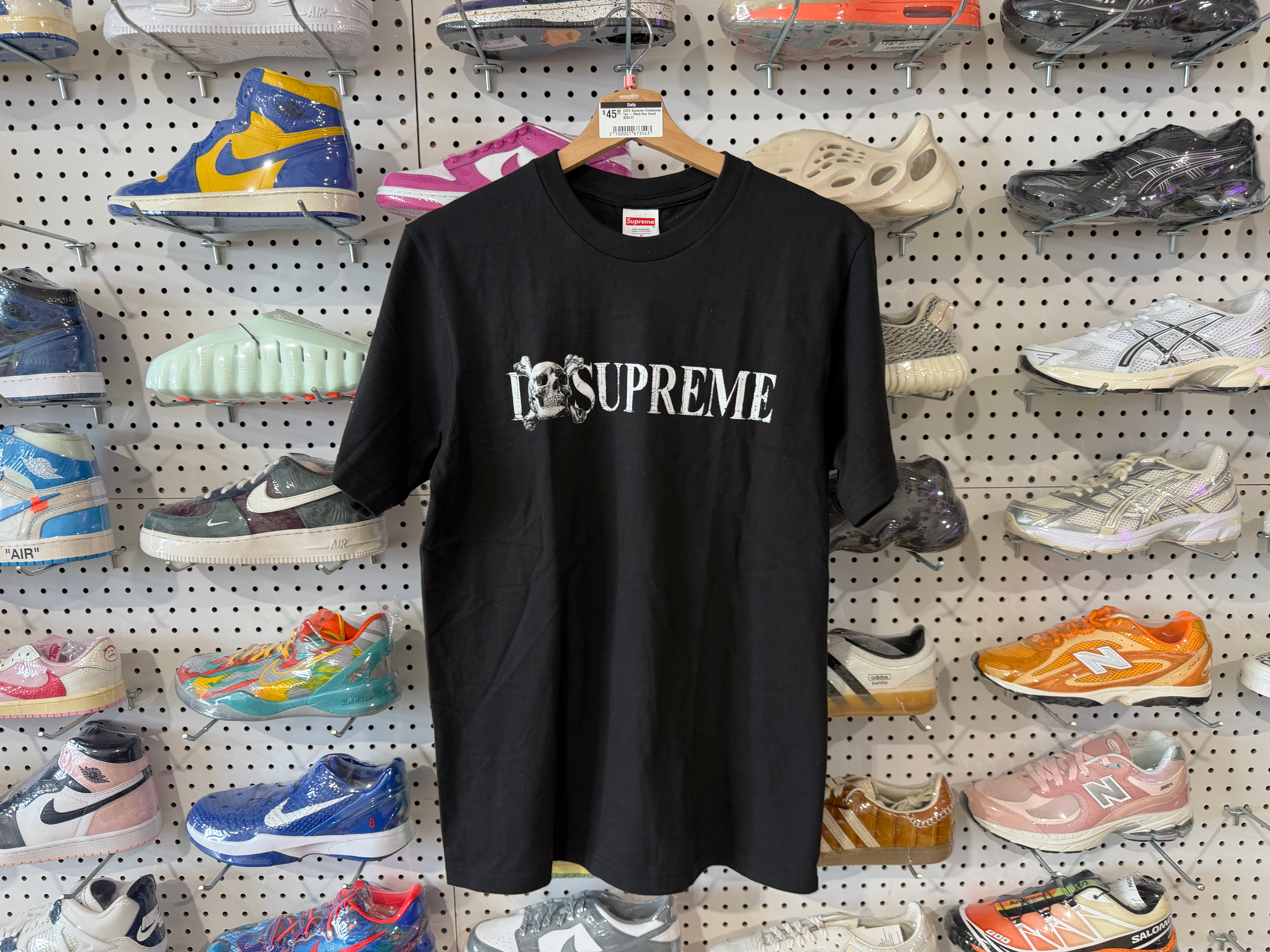 USED Supreme Crossbones Tee - Black Size Small