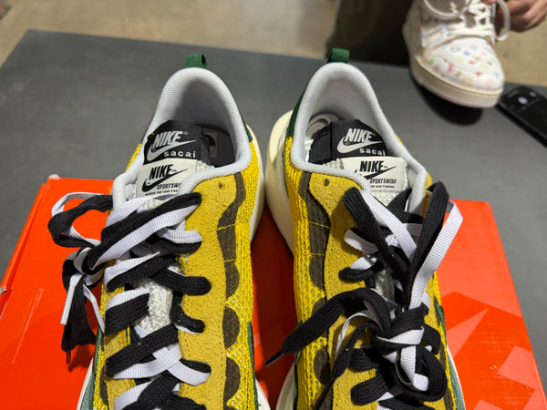 Nike Vaporwaffle Sacai - Tour Yellow Stadium Green Size 9.5