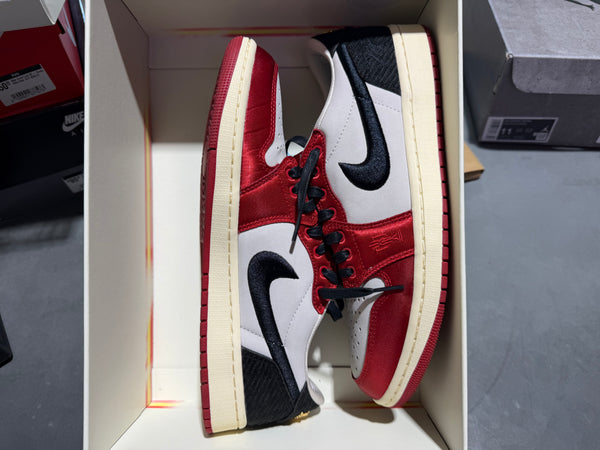 Air Jordan 1 Retro Low OG - Trophy Room Rookie Card Away Size 10.5