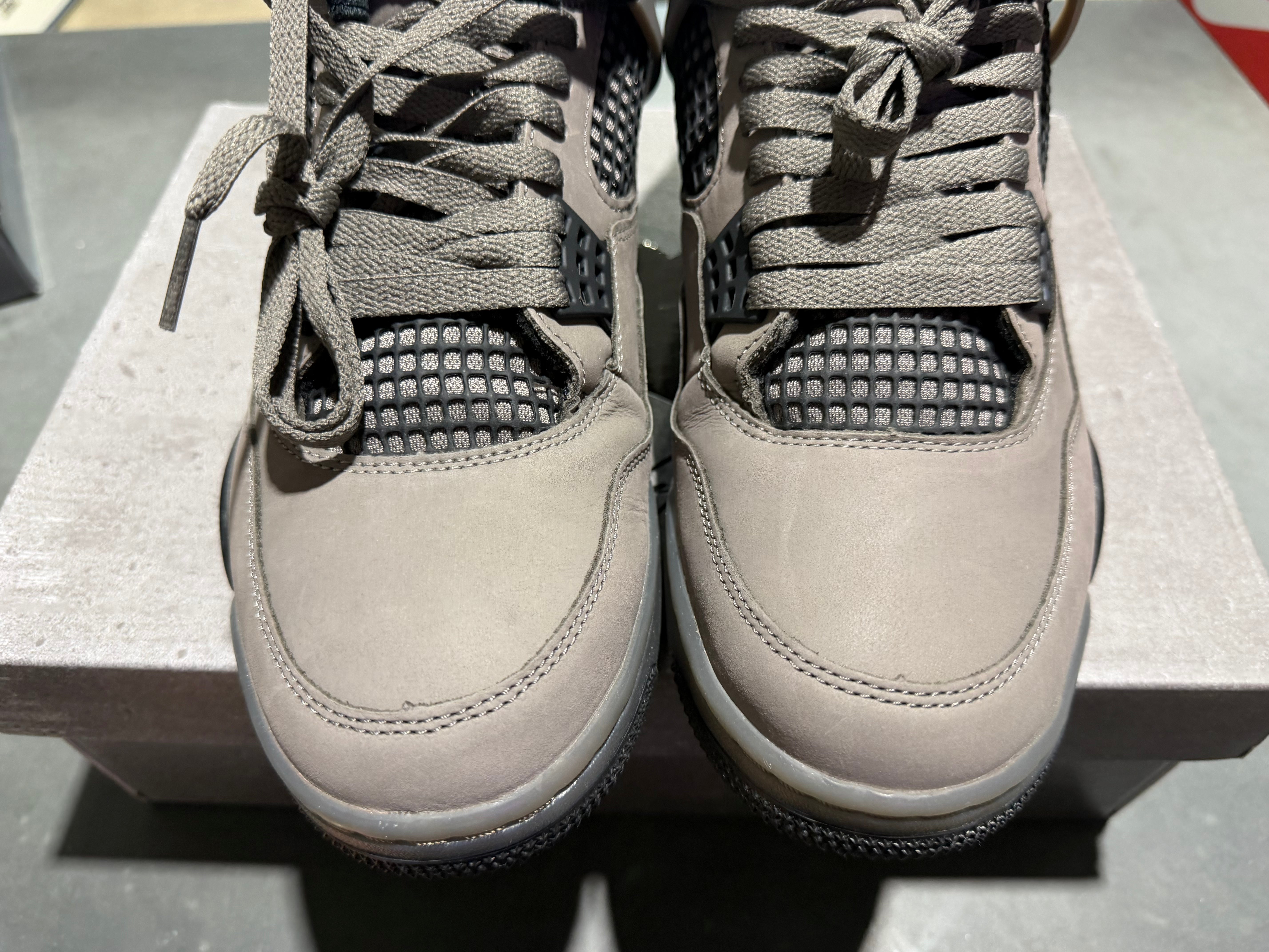 Air Jordan 4 Retro - Cave Stone Size 11