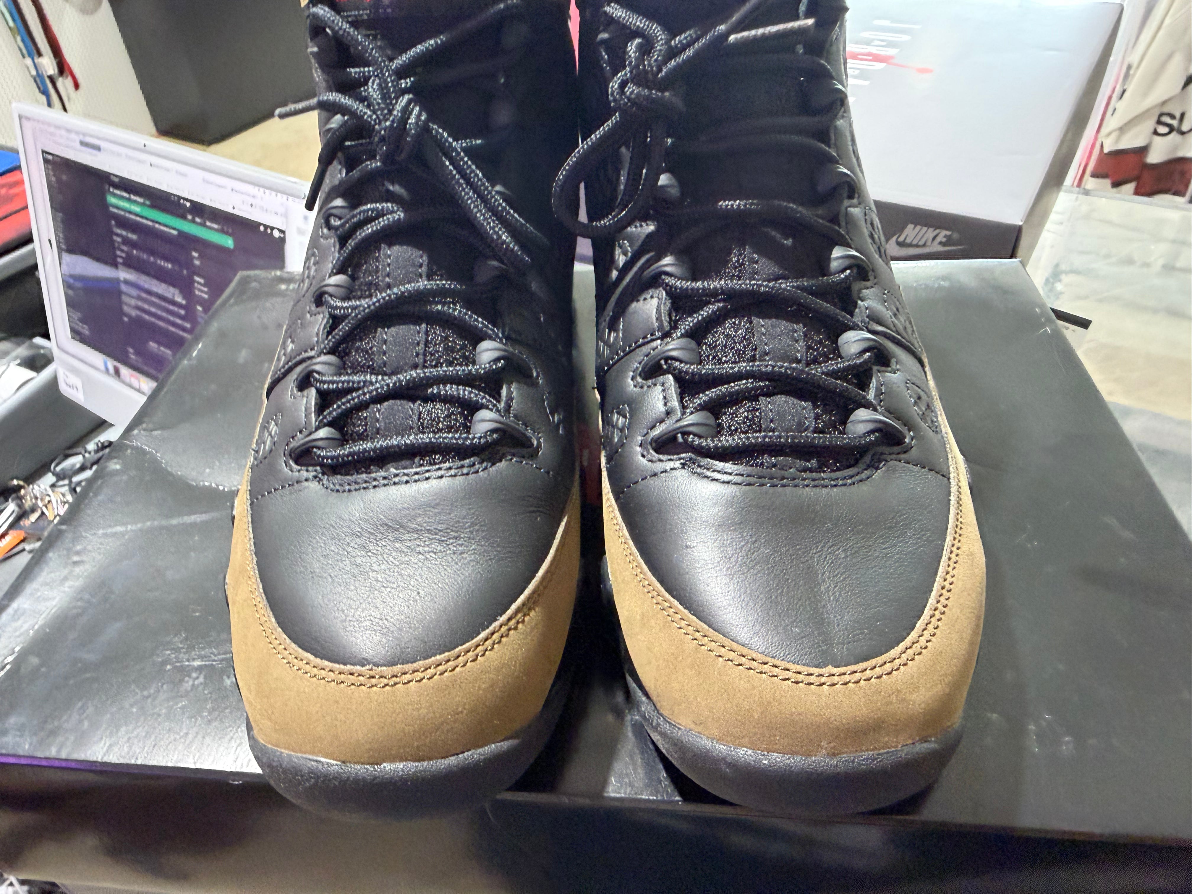 Air Jordan 9 Retro - Olive Size 9