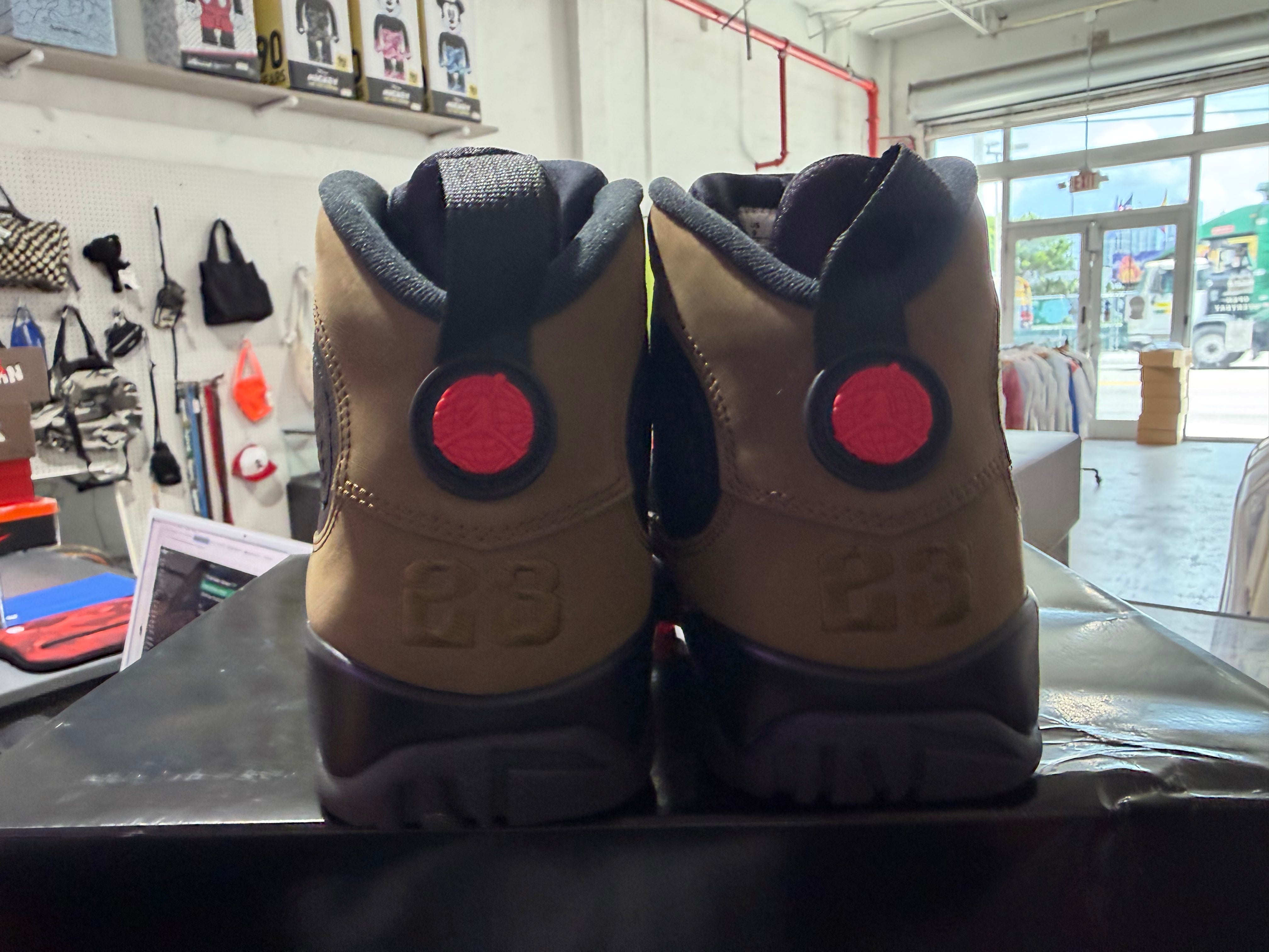 Air Jordan 9 Retro - Olive Size 9