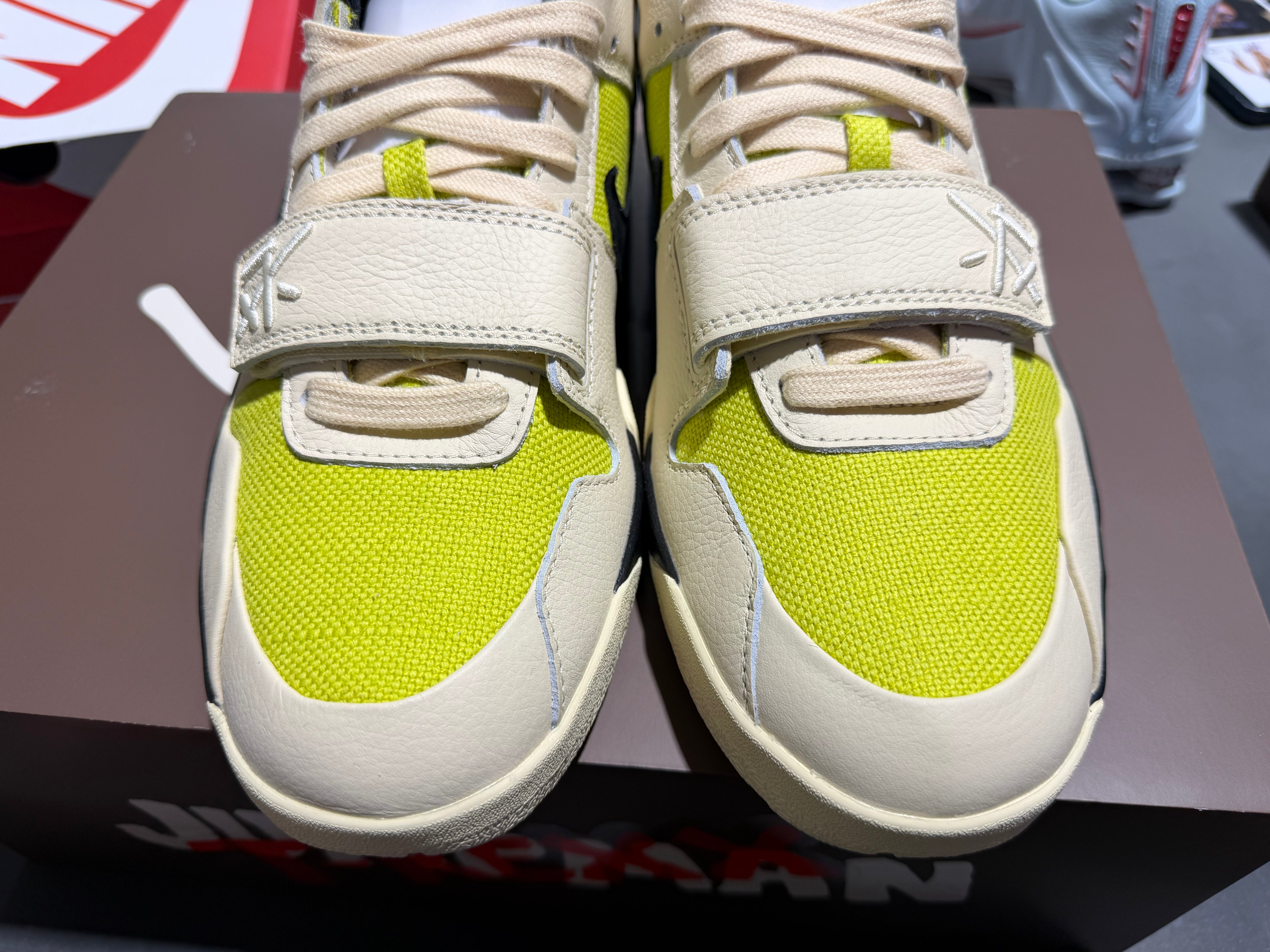 Nike Jumpman Jack TR - Travis Scott/Bright Cactus Size 10