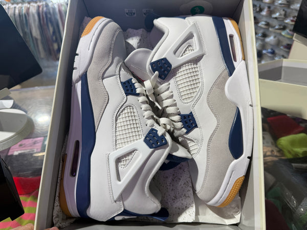 Air Jordan 4 Retro SP - SB Navy Size 10.5