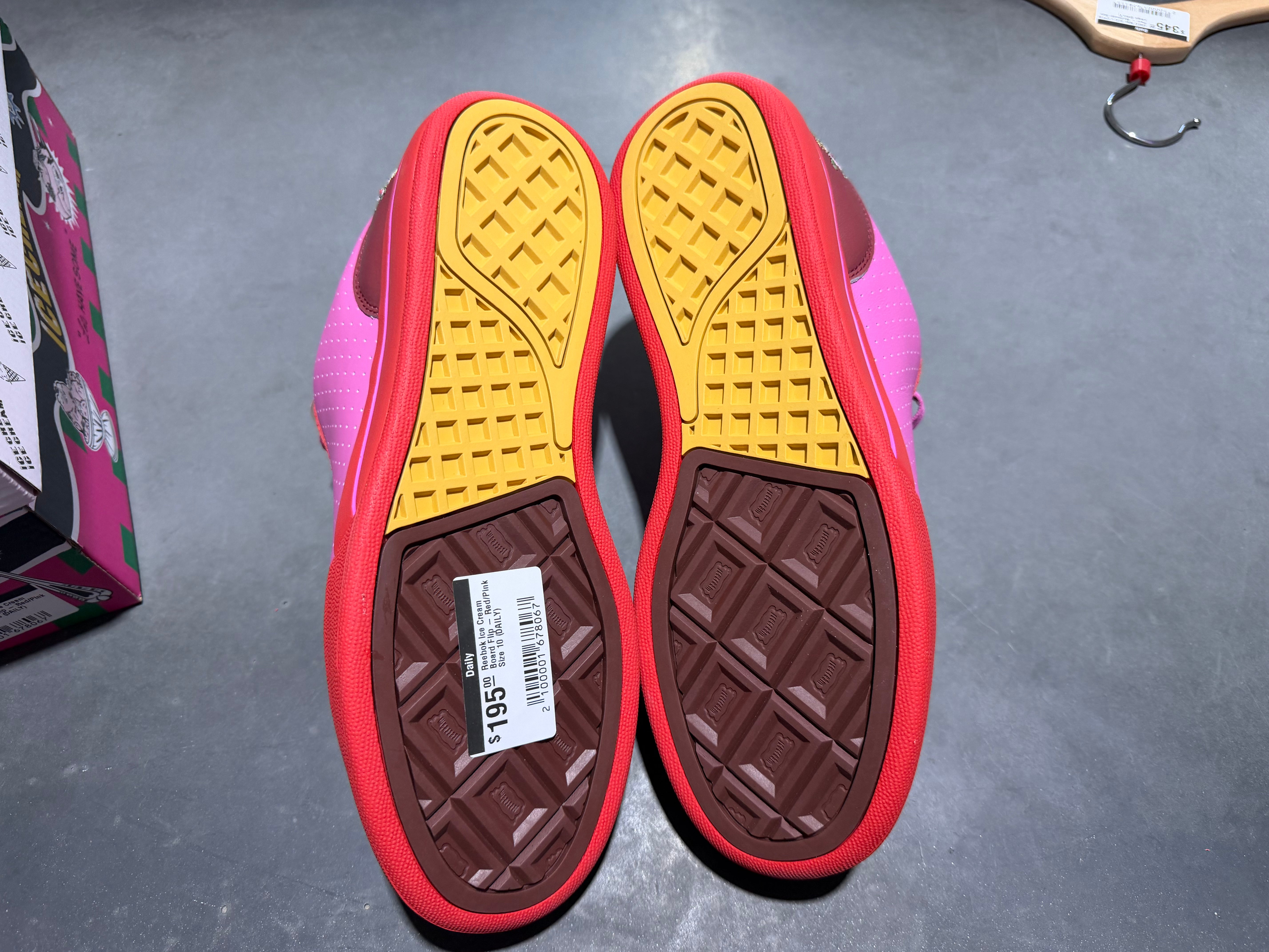 Reebok Ice Cream Board Flip - Red/Pink Size 10