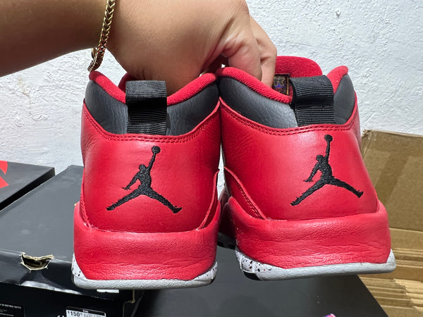 Air Jordan 10 Retro - Bulls Over Broadway Size 9.5