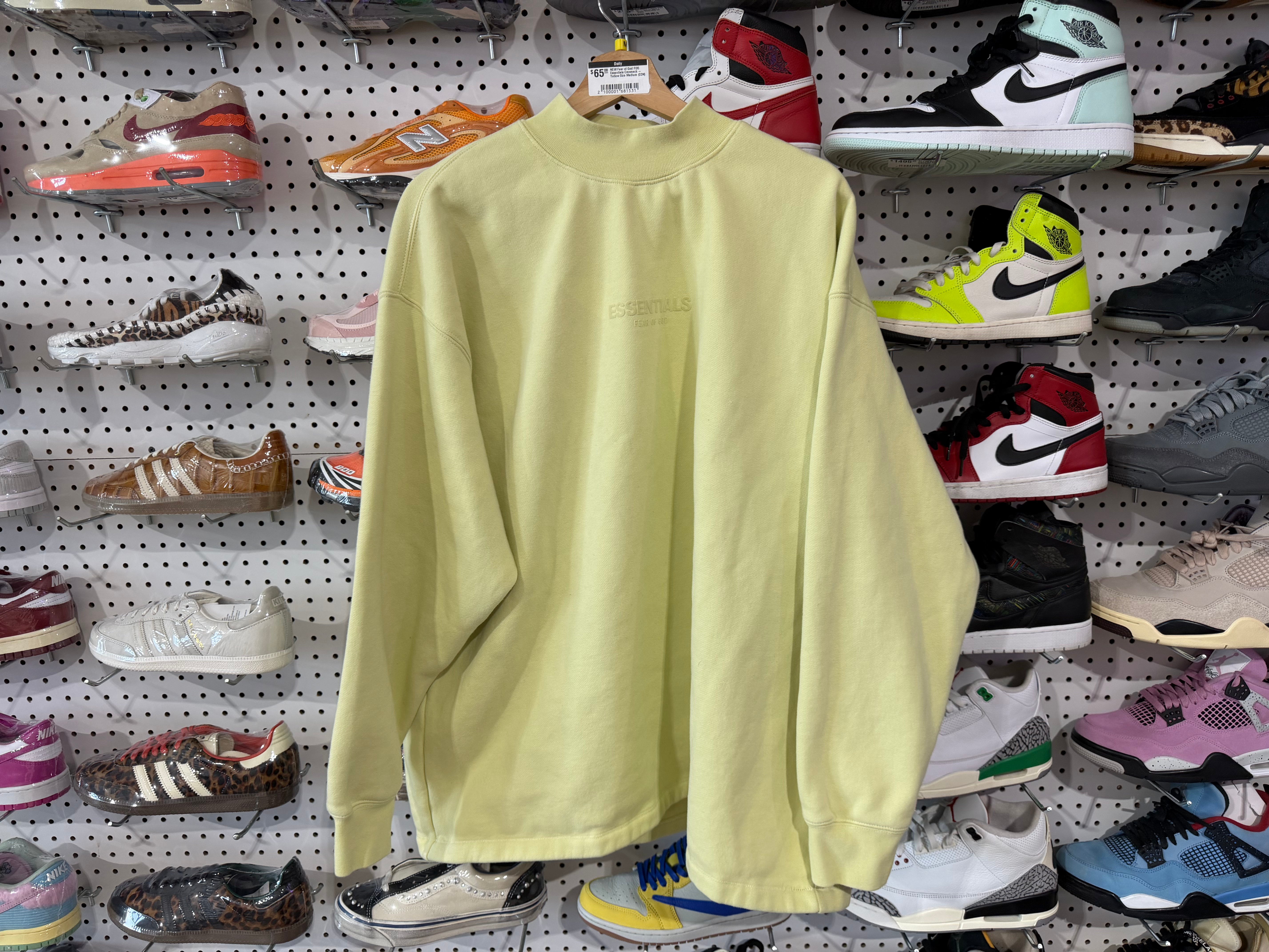 NEW Fear of God FOG Essentials Crewneck - Yellow Size Medium