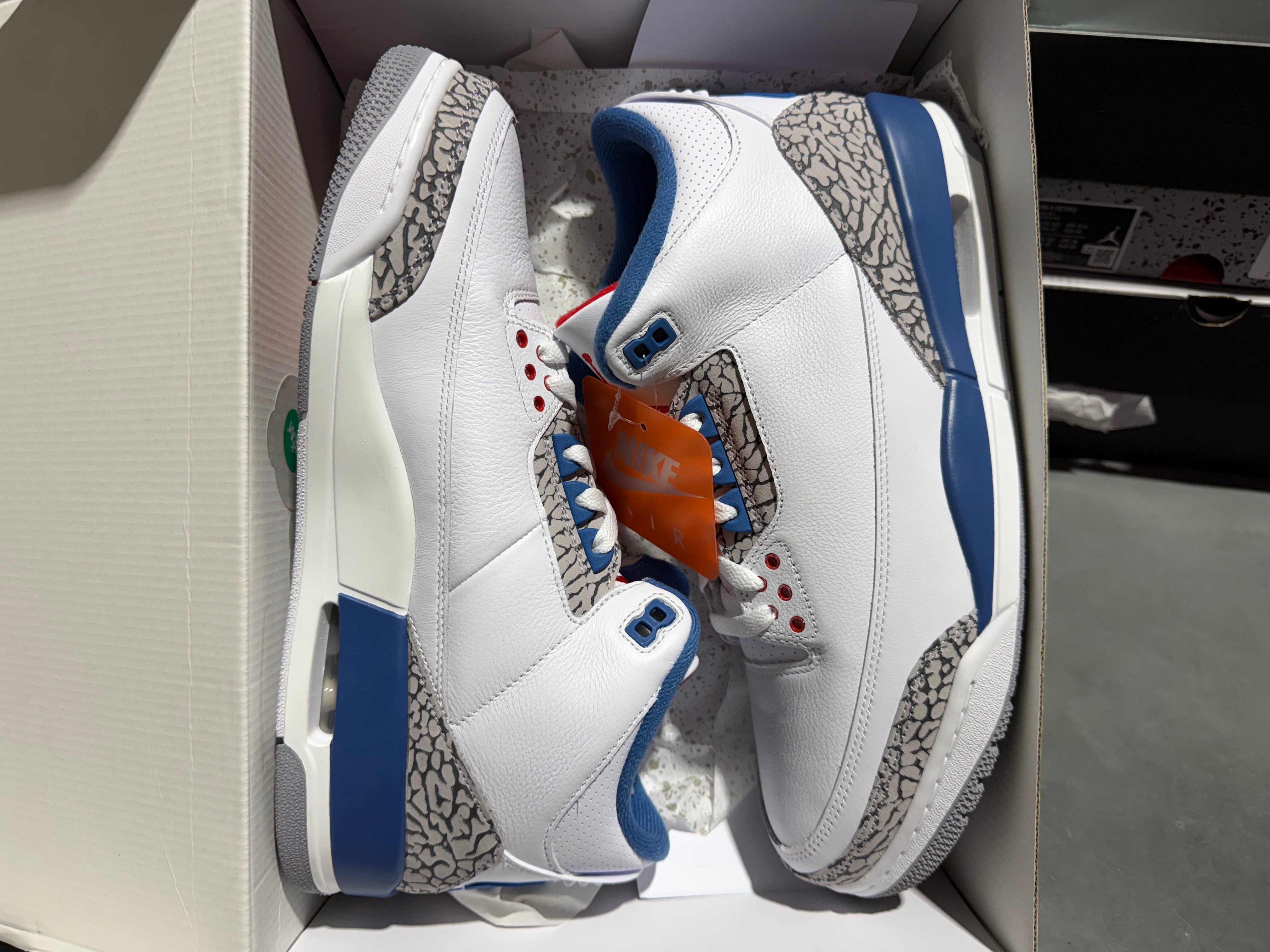 Air Jordan 3 Retro OG - True Blue Size 11