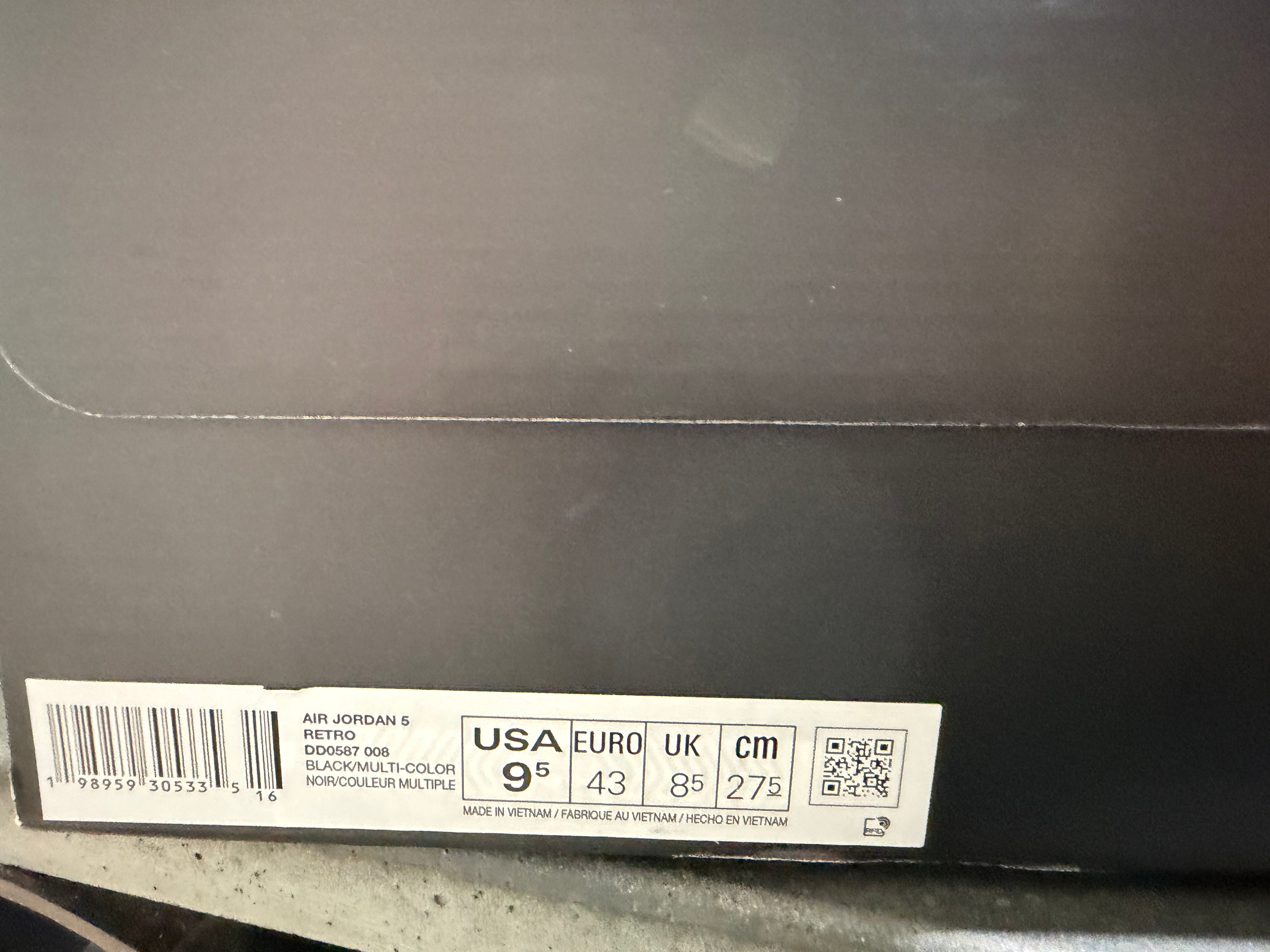 Air Jordan 5 Retro - University Blue/Black Size 9.5