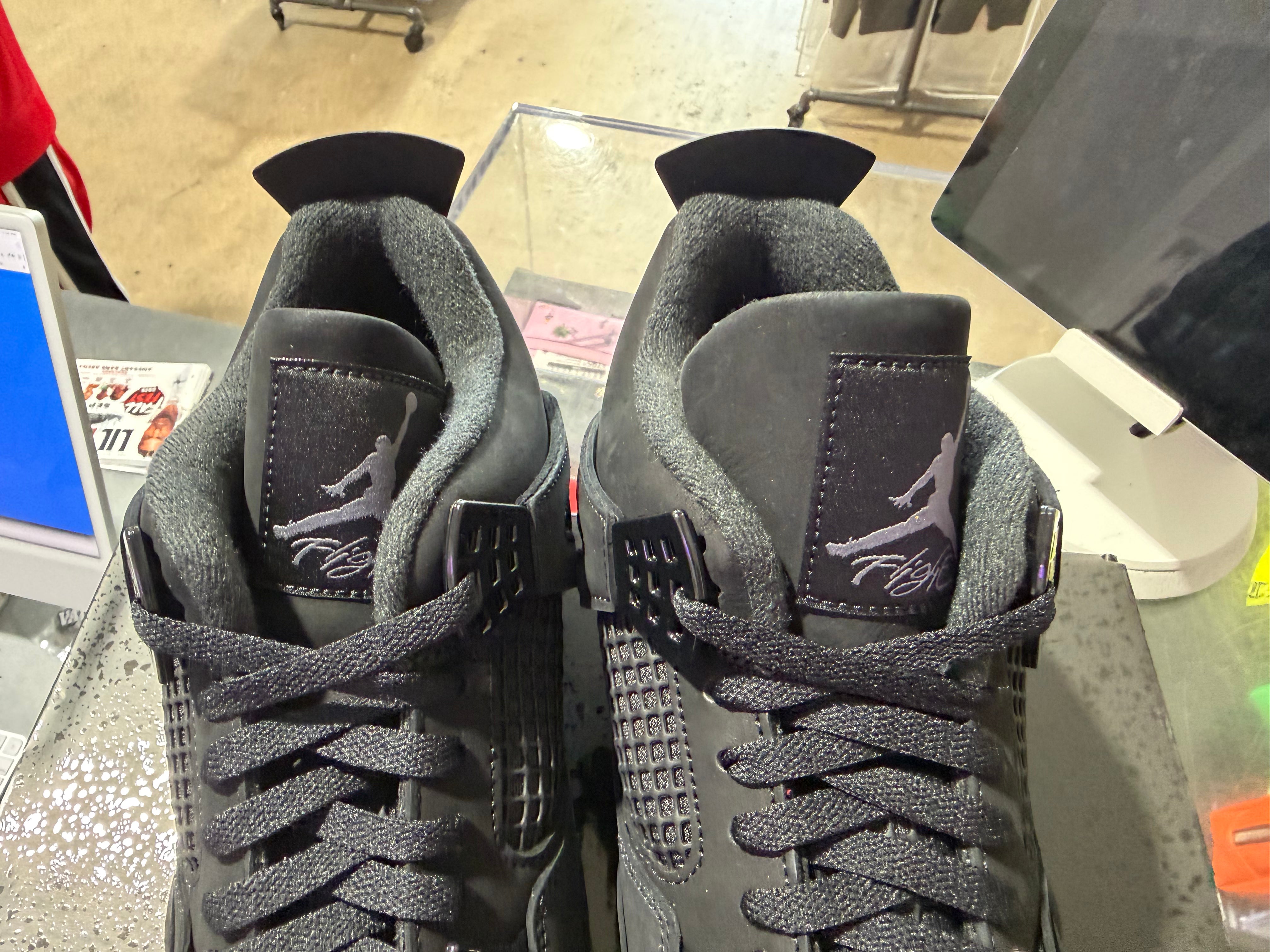 Air Jordan 4 Retro - Black Cat Size 13