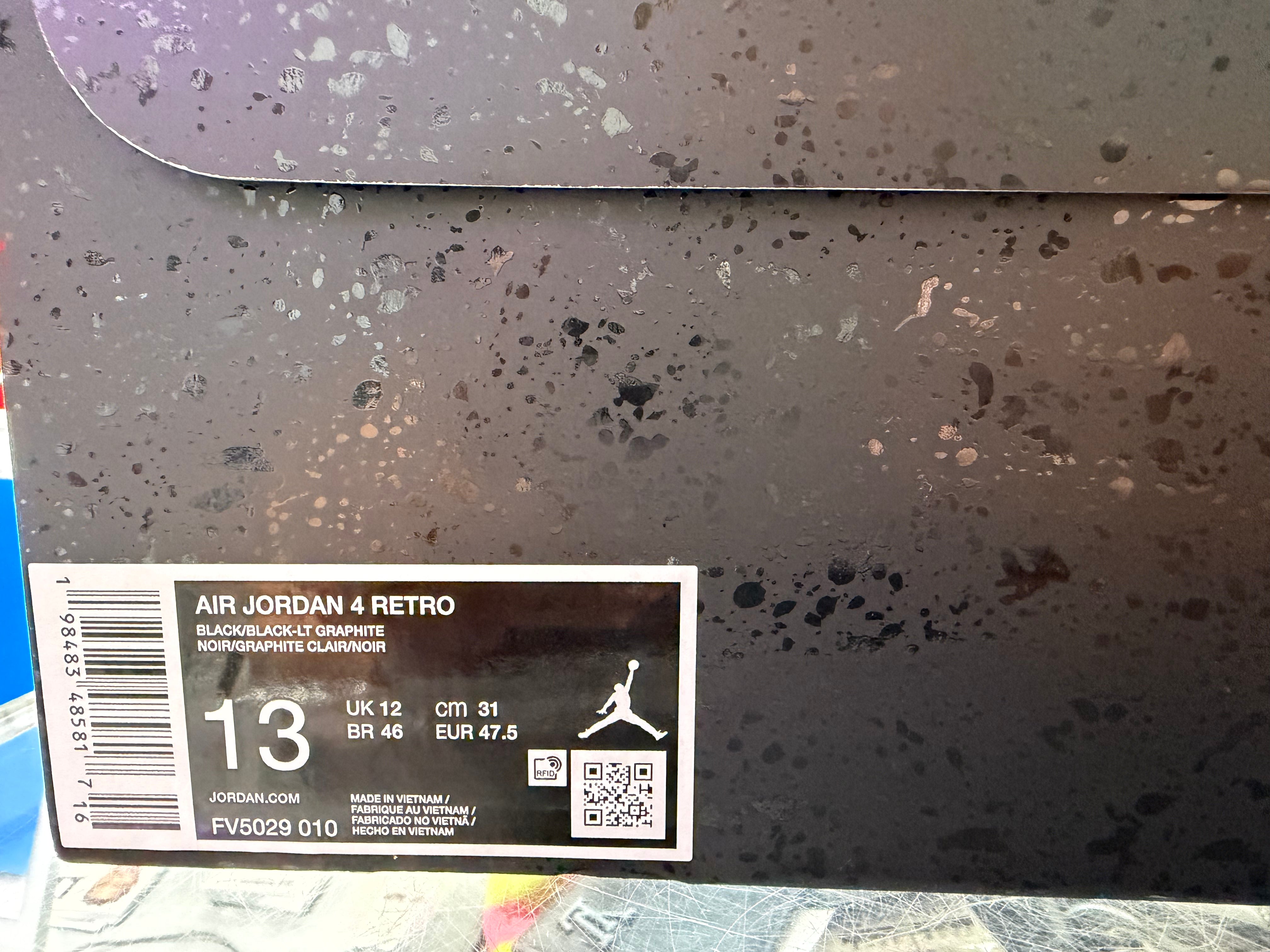 Air Jordan 4 Retro - Black Cat Size 13