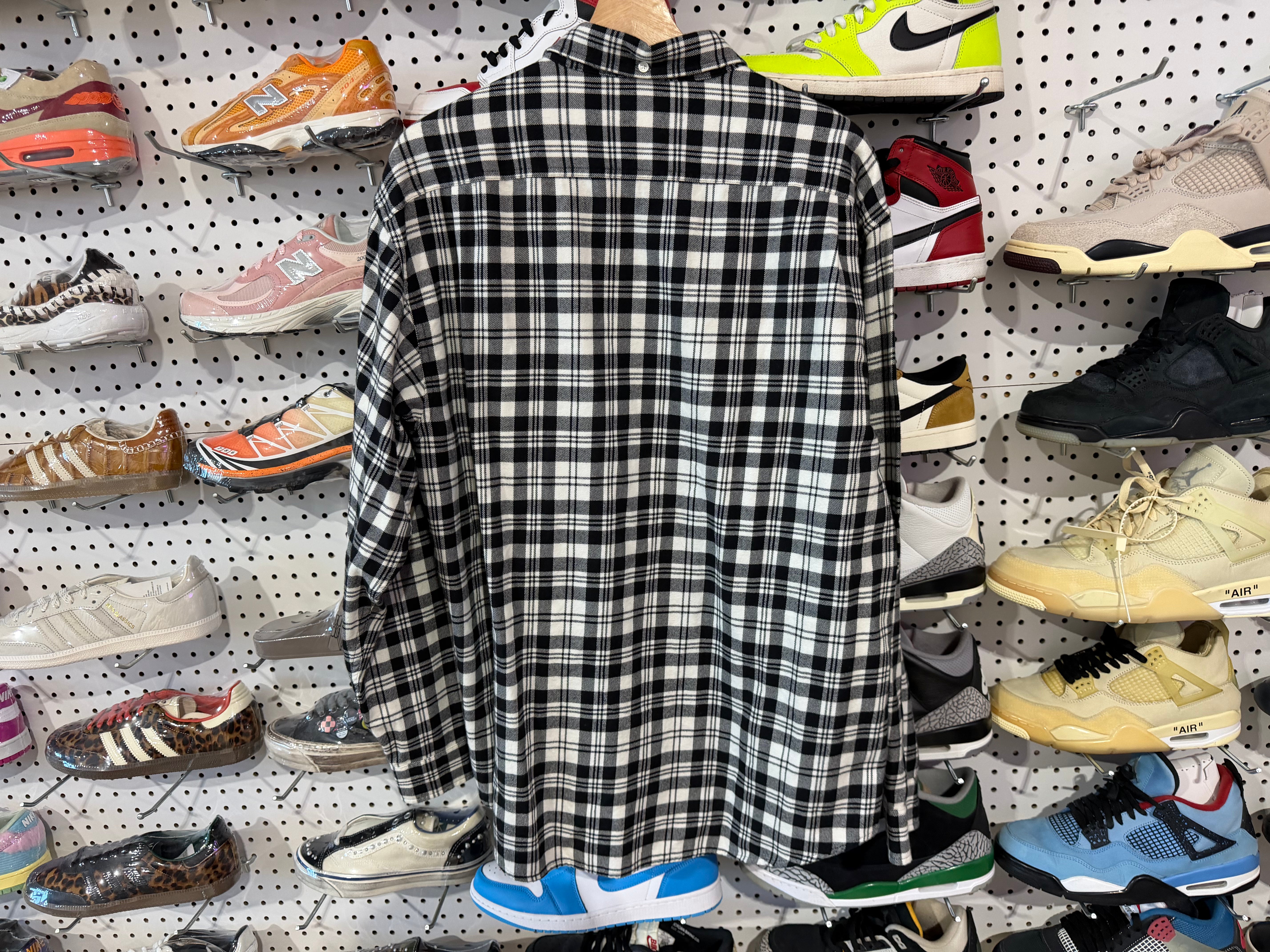 USED Supreme Plaid  Flannel - Black/White Size Large