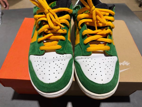 Nike SB Dunk Low - Bucks Size 9