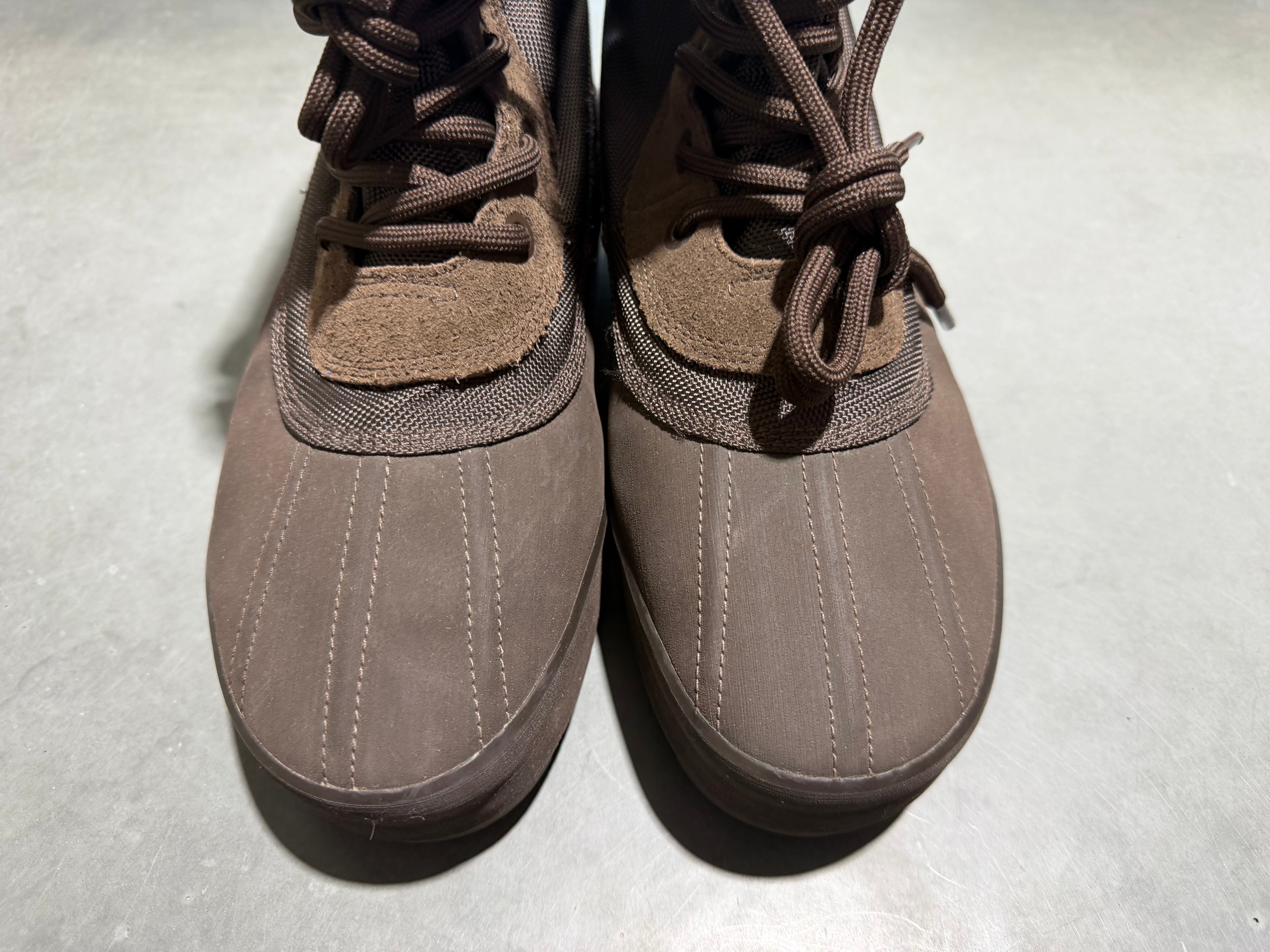 adidas Yeezy 950 - Chocolate Size 11.5