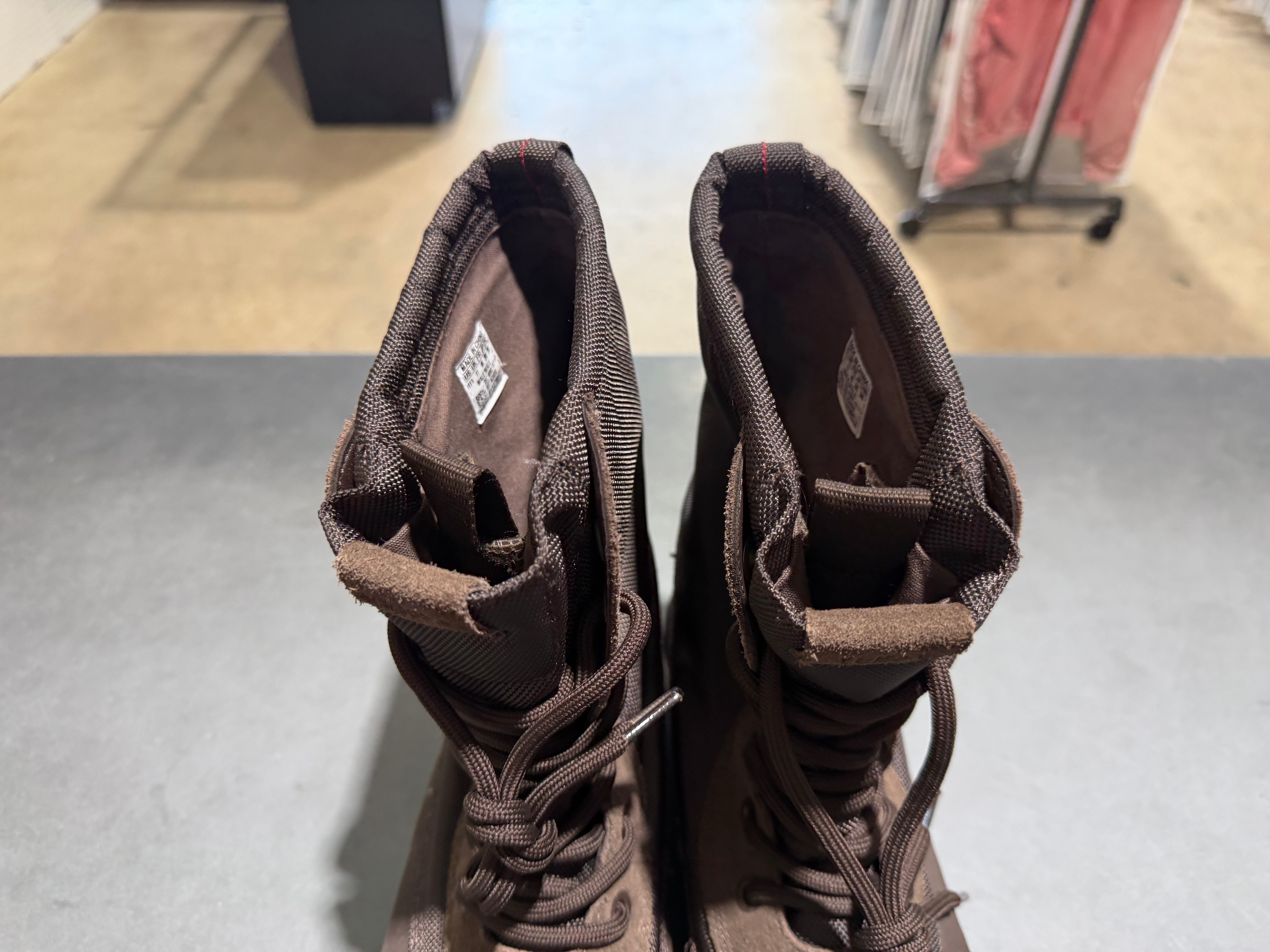adidas Yeezy 950 - Chocolate Size 11.5