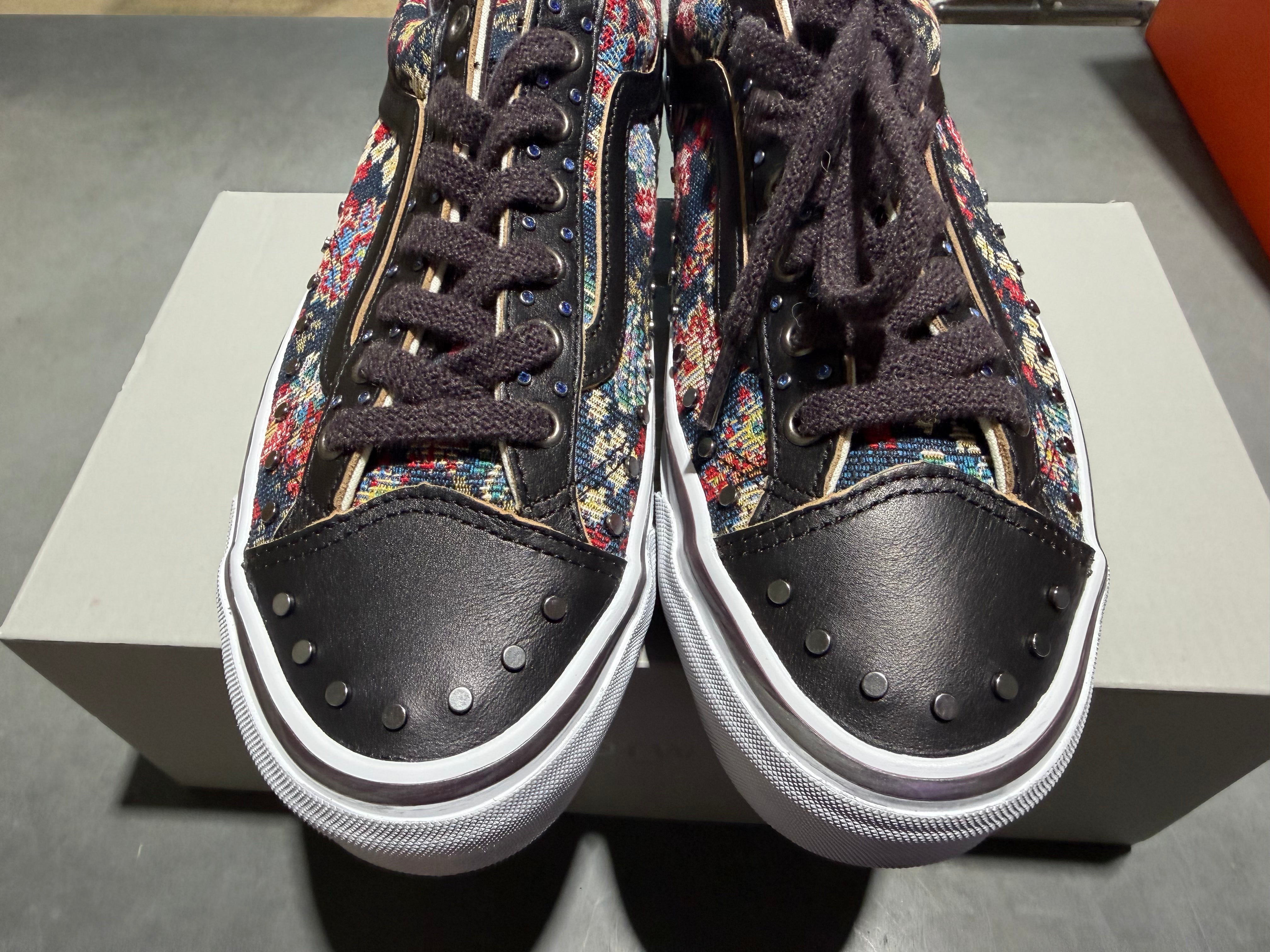 Vans OTW Old Skool 36 Vibram -Floral Rivets Black Size 10