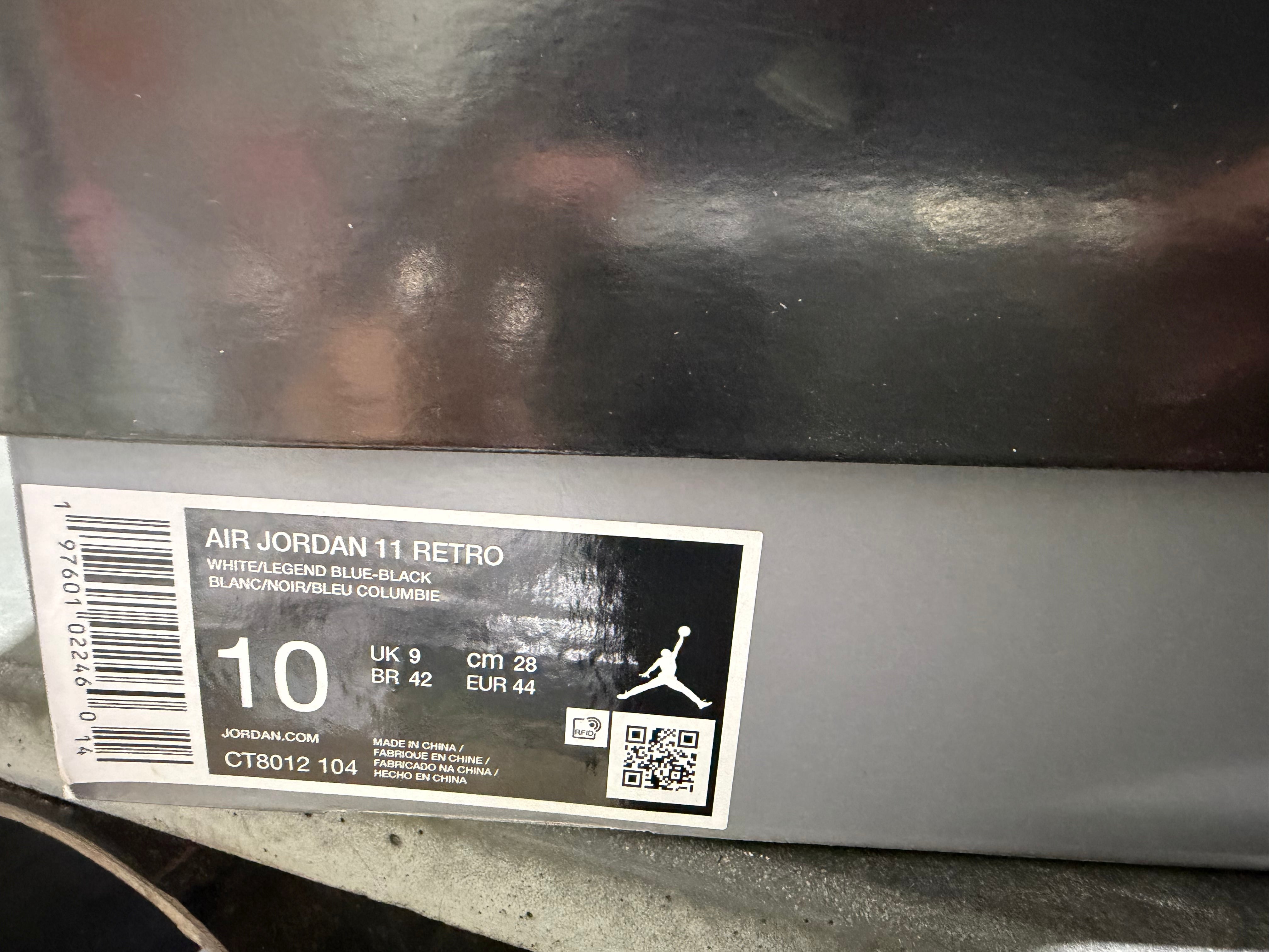 Air Jordan 11 Retro - Legend Blue Size 10
