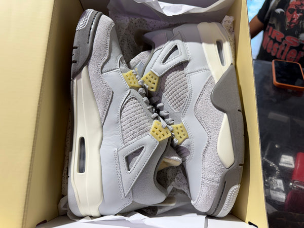 Air Jordan 4 Retro SE - Craft Photon Dust Size 9.5