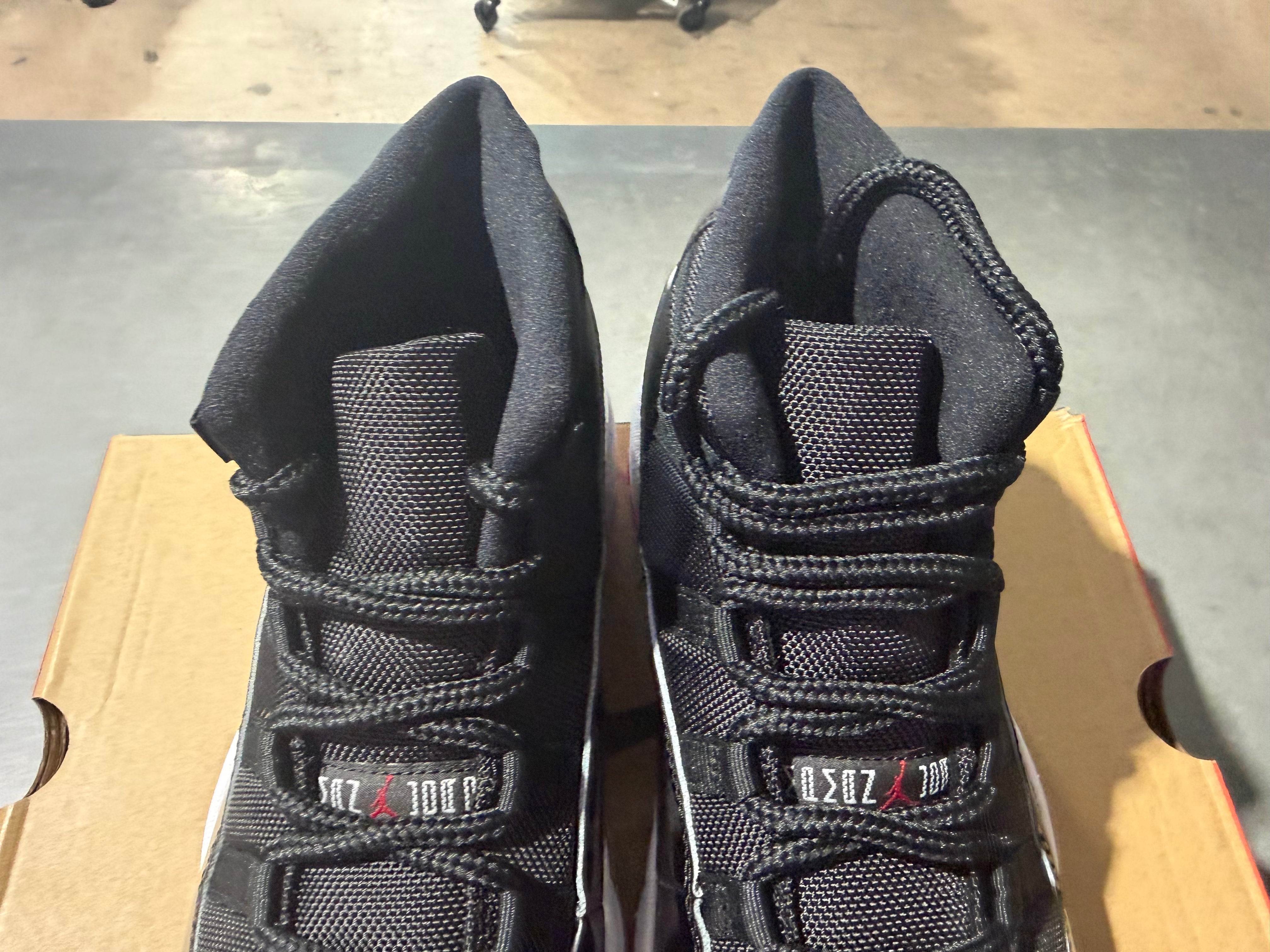 Air Jordan 11 Retro - Bred Size 10
