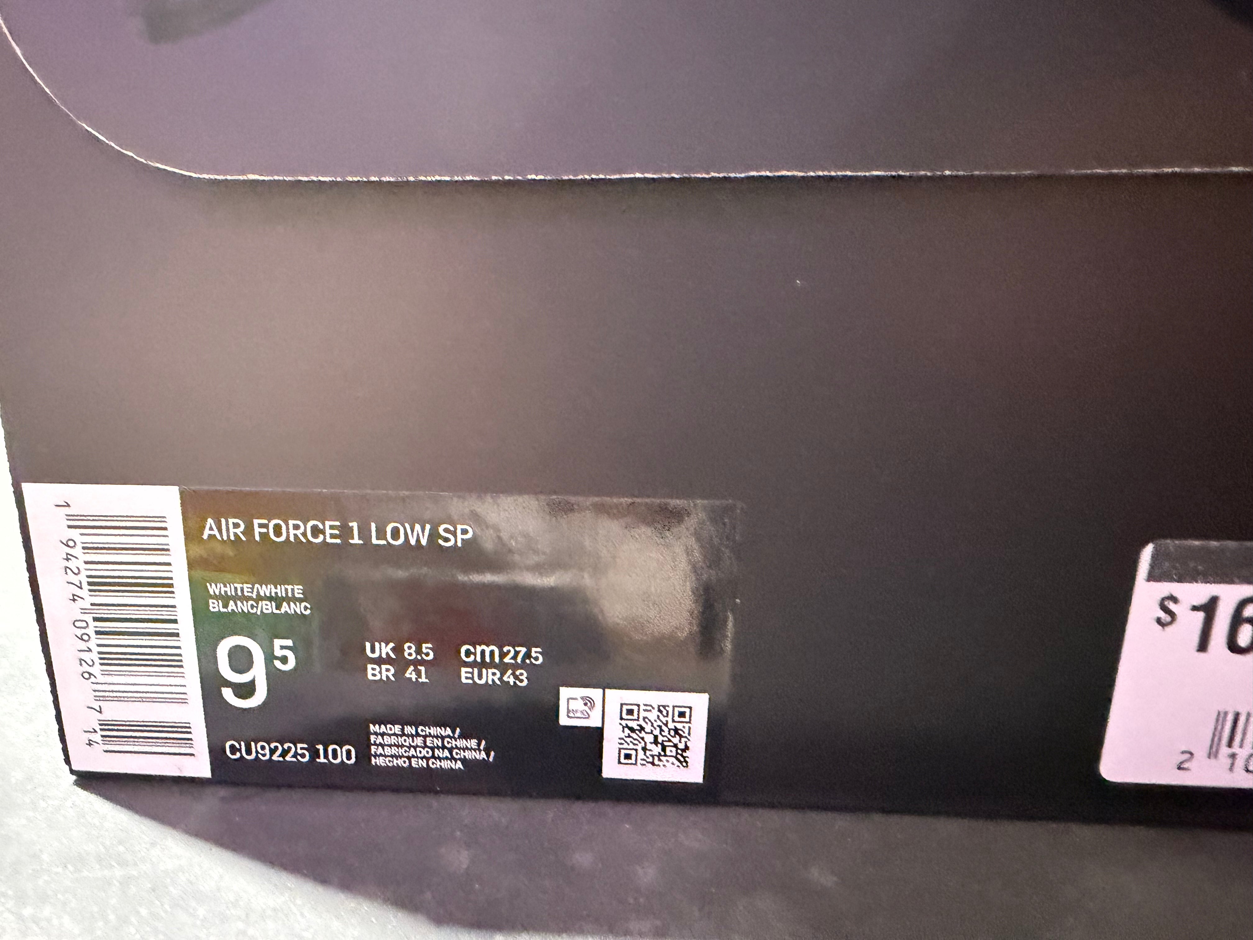 Nike Air Force 1 Low Supreme - White Size 9.5