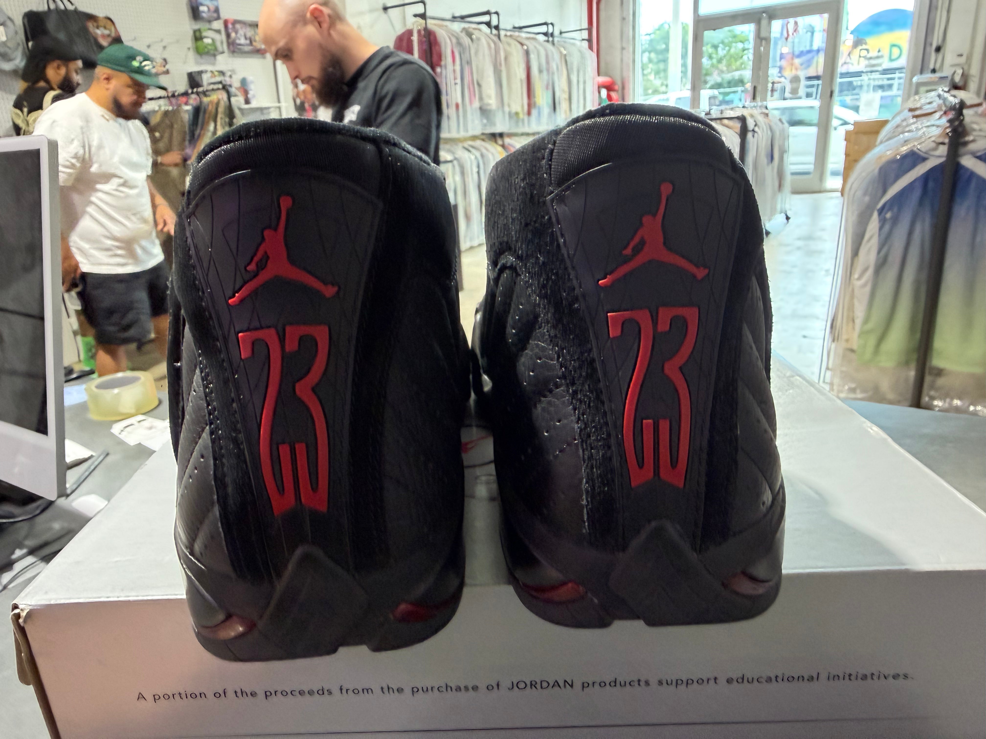 Air Jordan 14 Retro - Last Shot 2005 Size 10.5