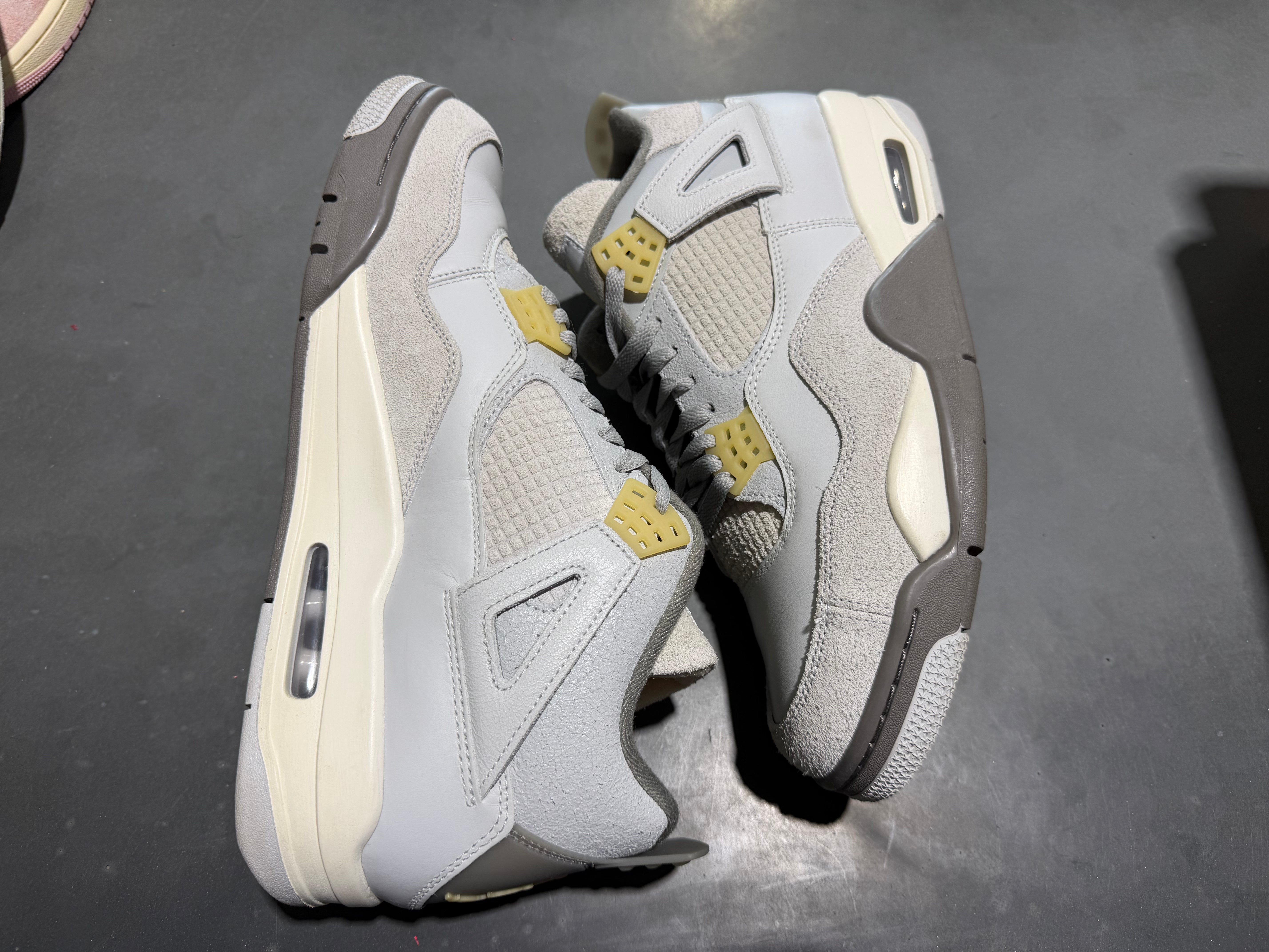 Air Jordan 4 Retro SE Craft - Photon Dust Size 10.5