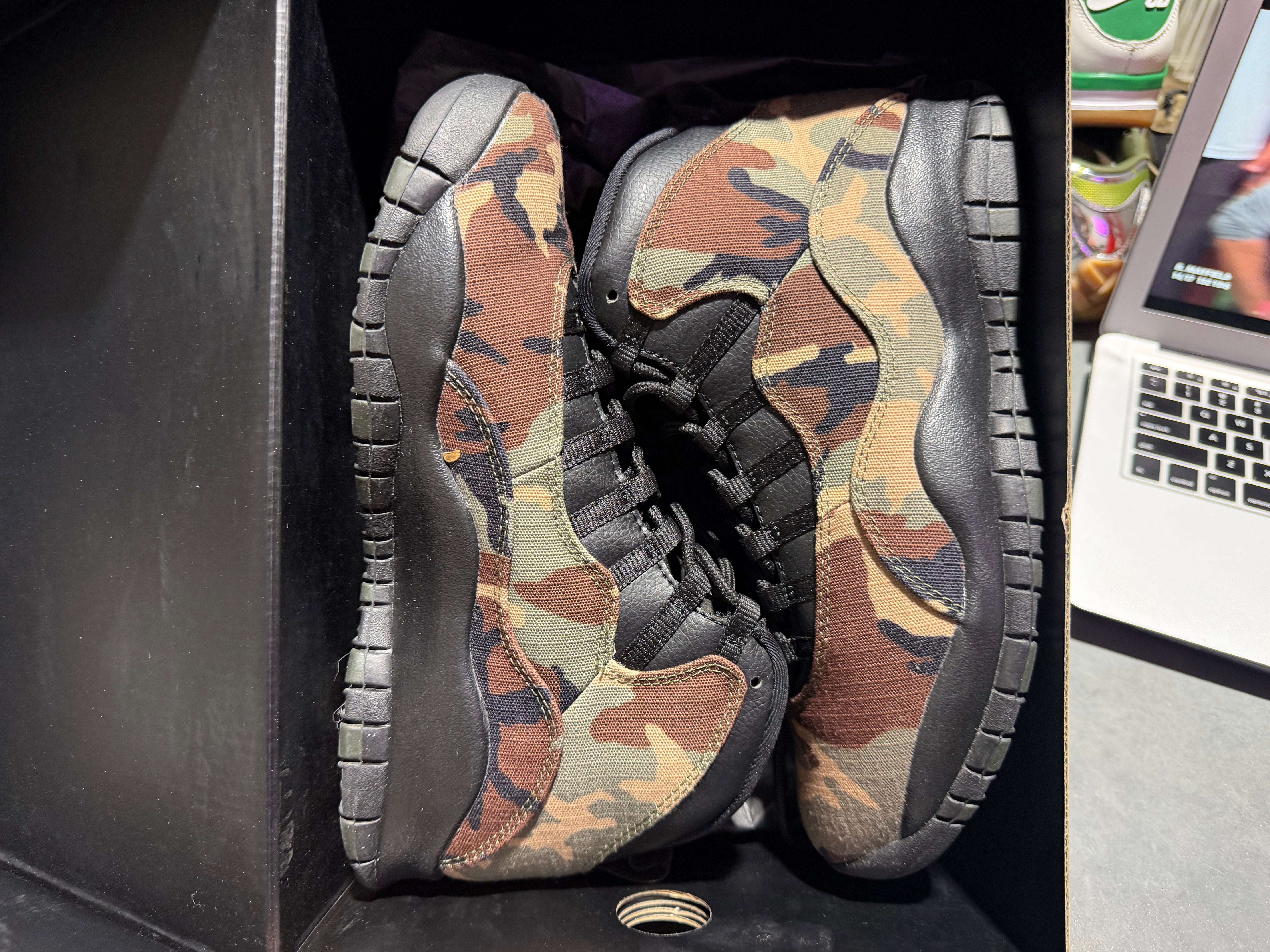 Air Jordan 10 Retro - Woodland Camo Size 9