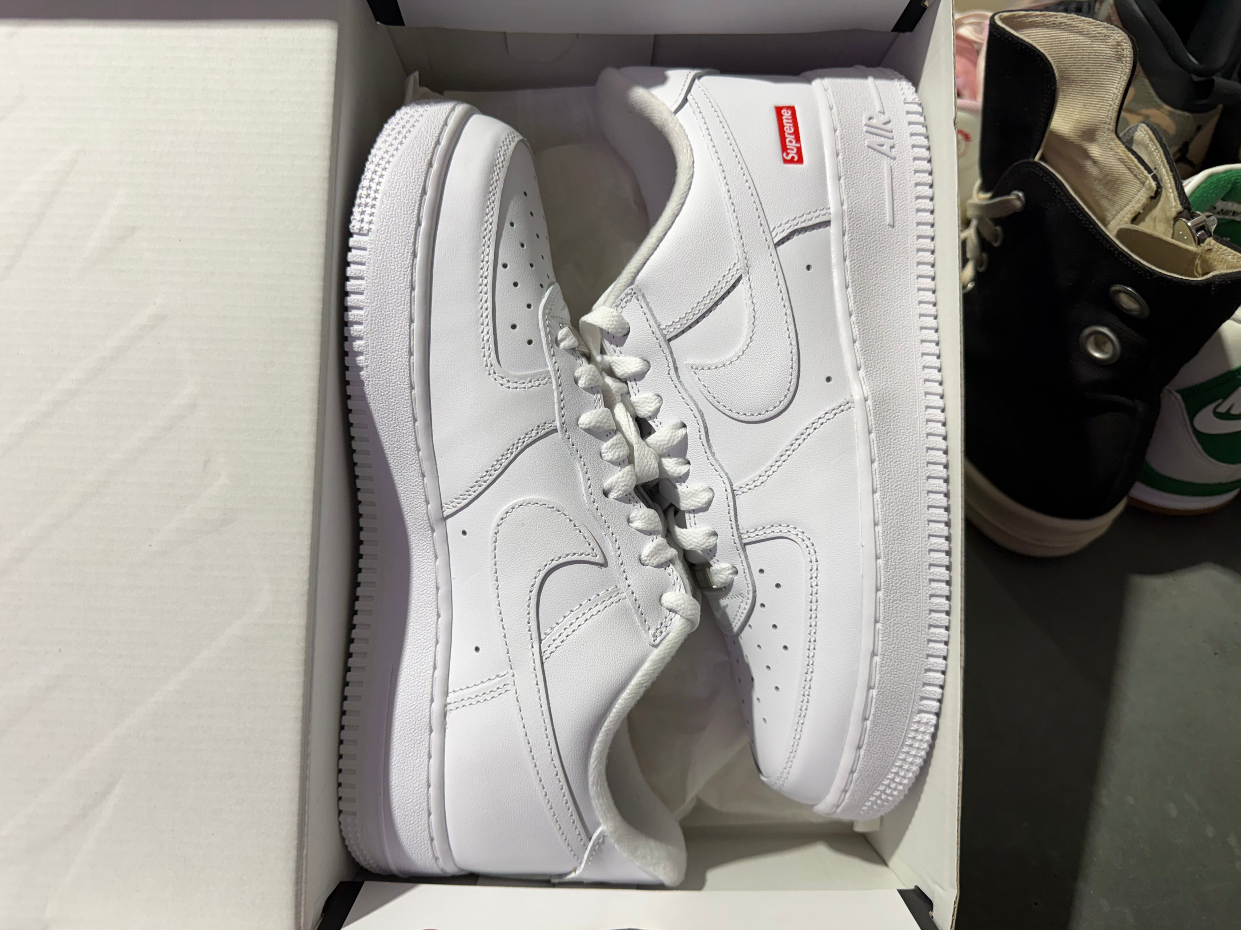 Nike Air Force 1 Low / Supreme - White Size 8.5