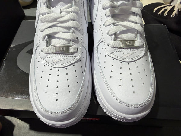 Nike Air Force 1 Low / Supreme - White Size 8.5