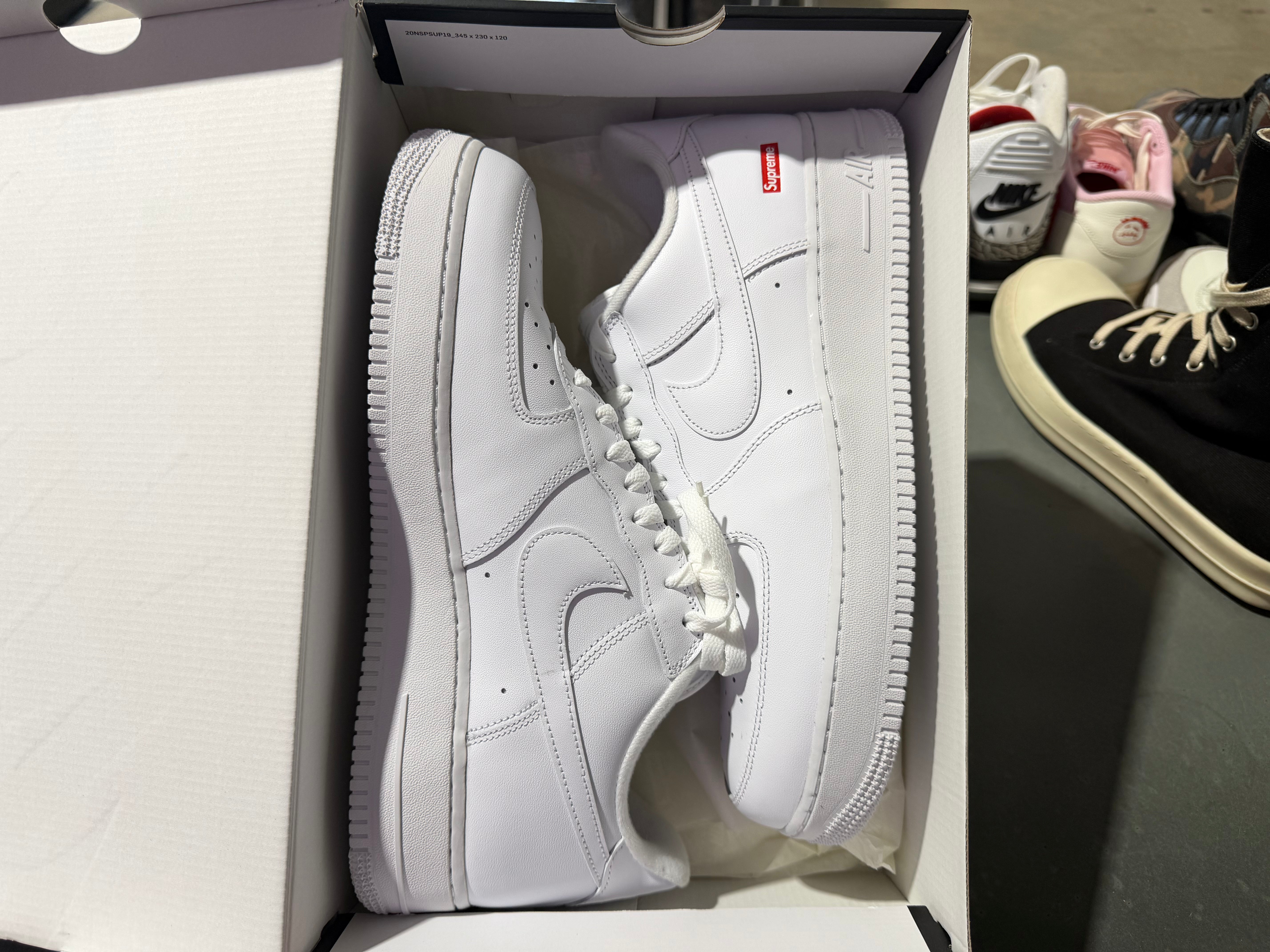 Nike Air Force 1 Low / Supreme - White Size 12