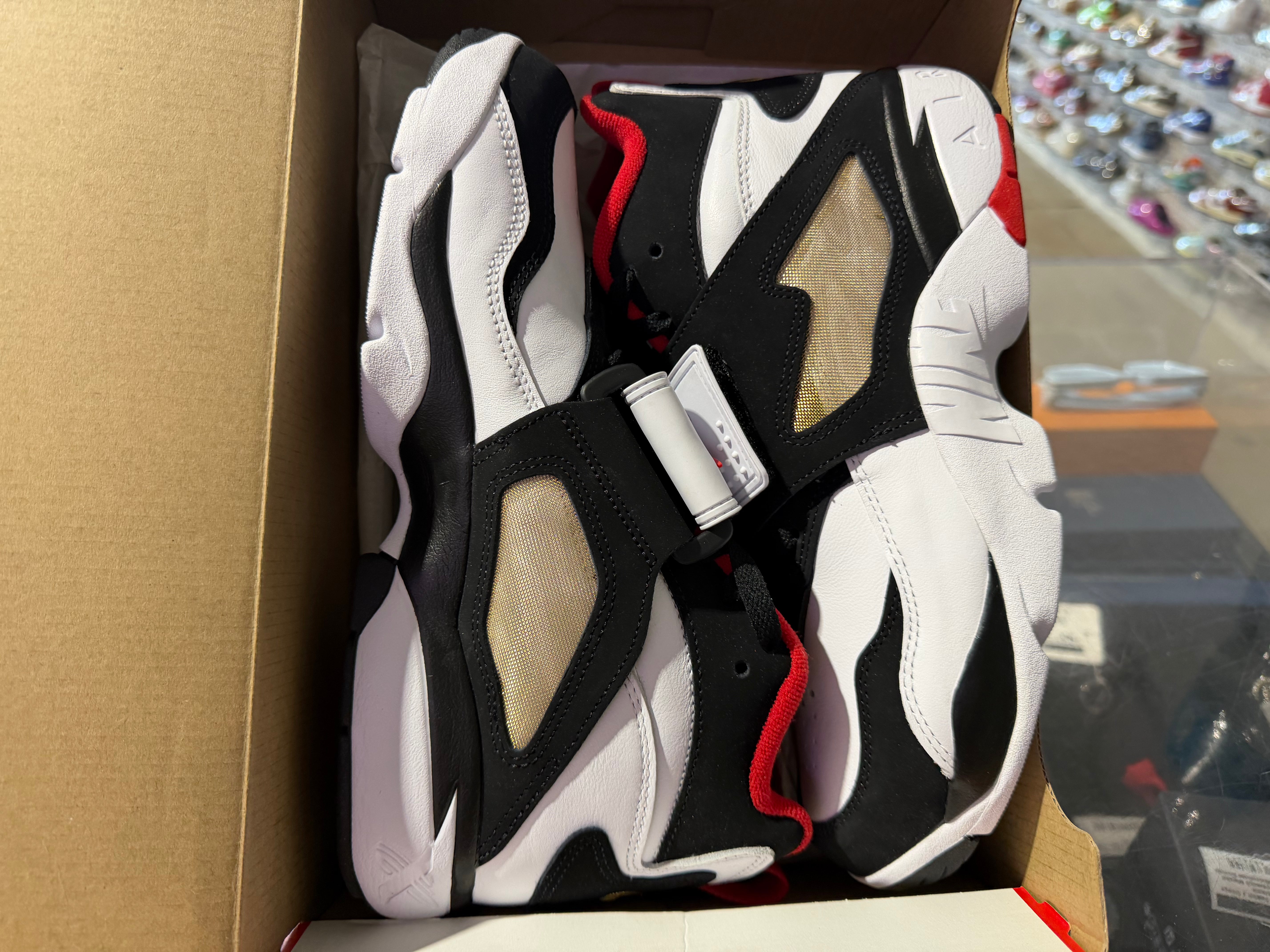 Nike Air Diamond Turf - 49ers 2025 Size 9.5