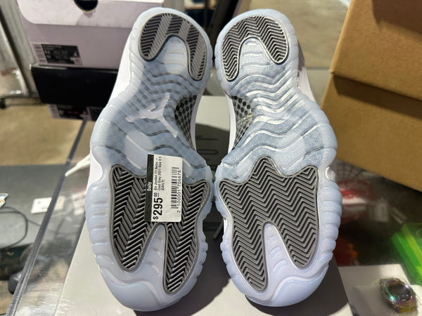 Air Jordan 11 Retro - Cool Grey 2021 Size 9.5