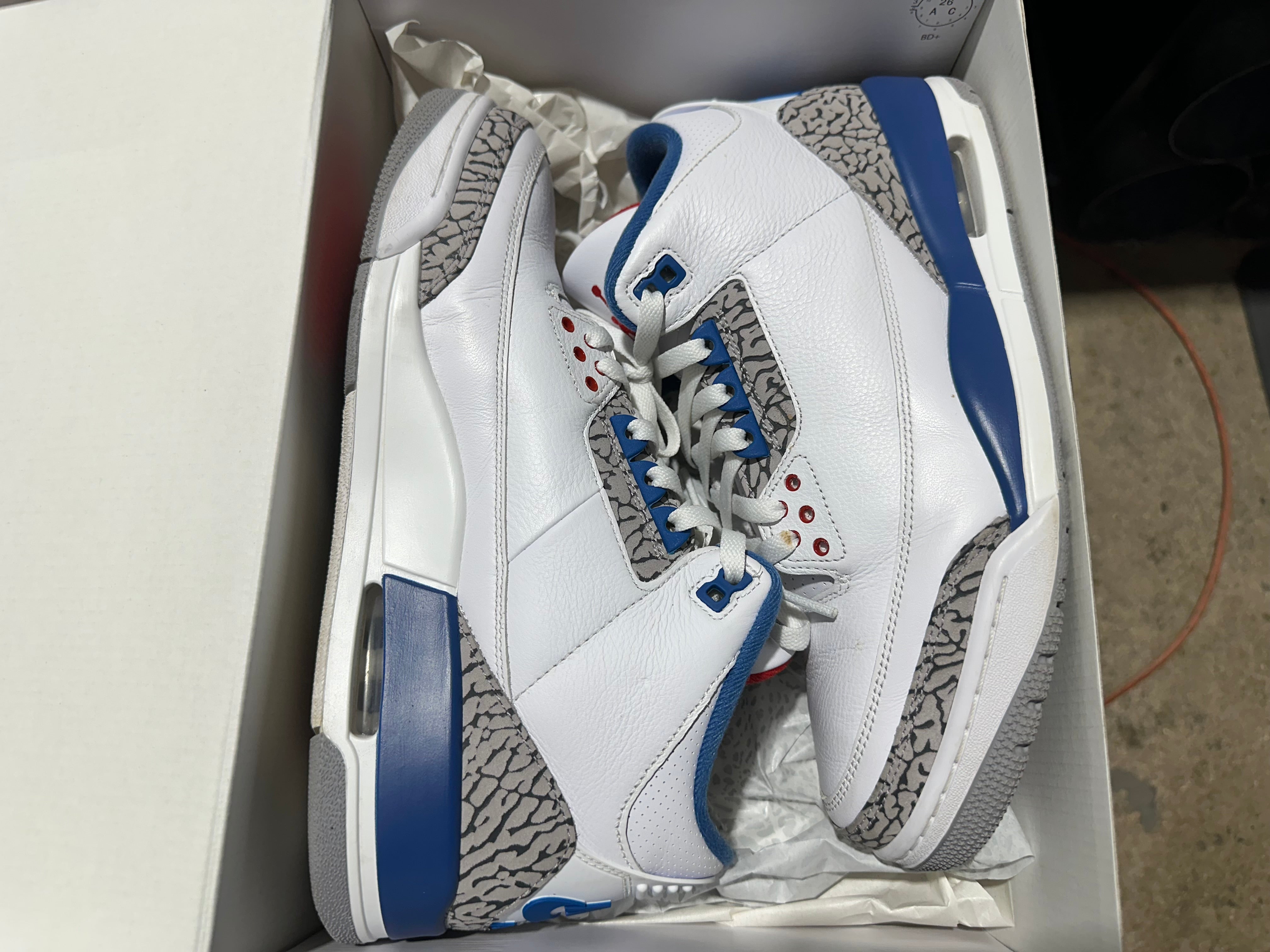 Air Jordan 3 Retro OG - True Blue Size 10